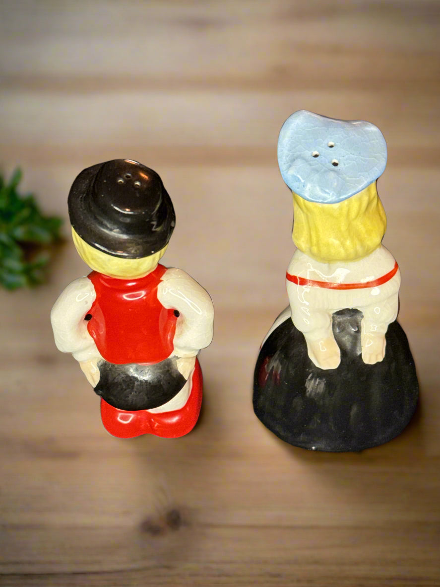 1950's Napco Kissing Swedish Sweethearts Salt & Pepper Shakers