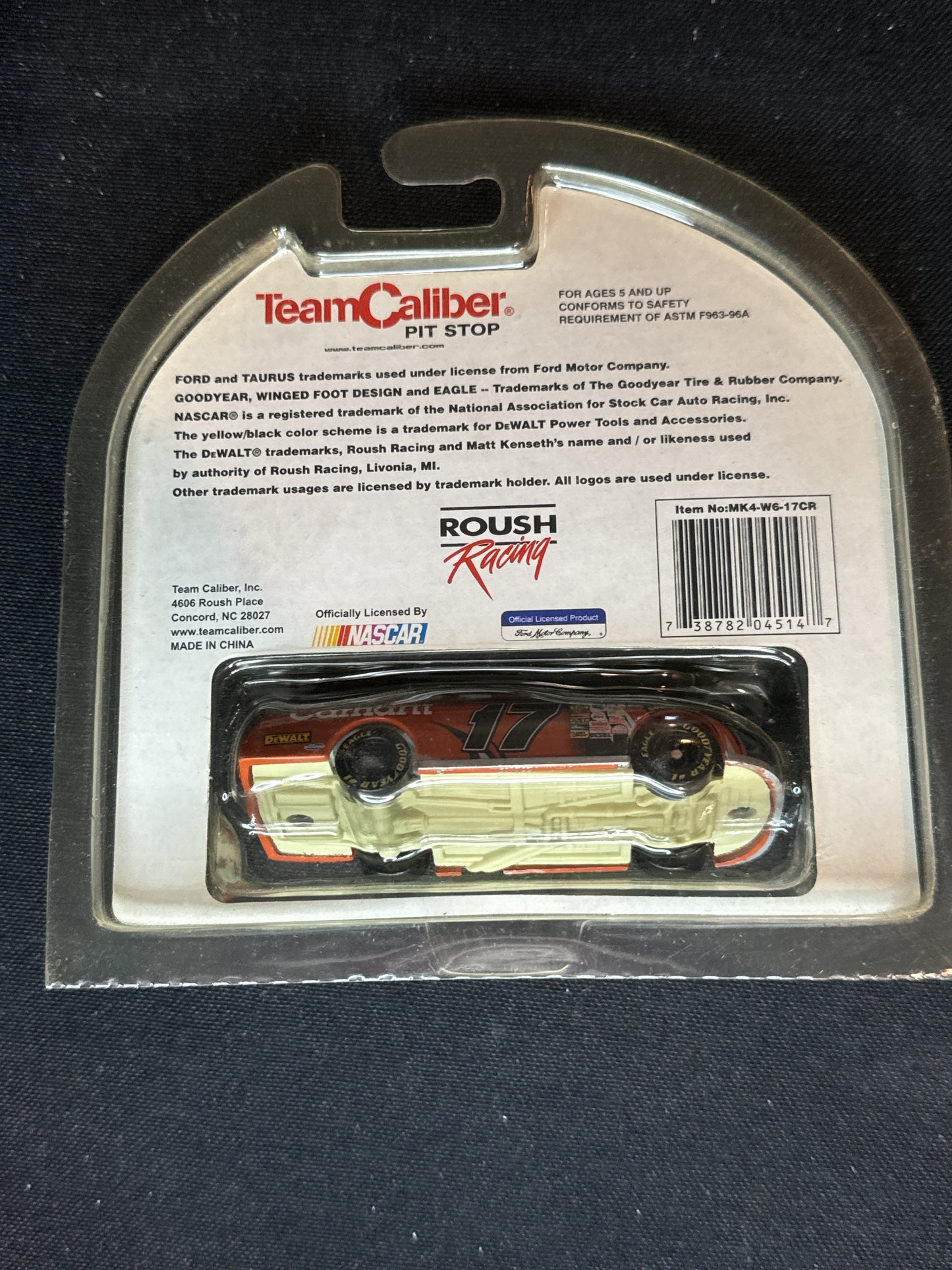 NASCAR Matt Kenseth #17 2004 Carhartt DeWalt Team Caliber Issue #62 1:64 Diecast NIB