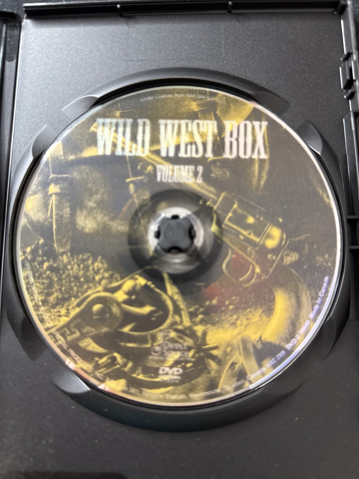 Wild West Box 4 Movies on 2 DVDs Pancho Villa, Navajo Joe, Eagle's Wing, A Town Called Hell