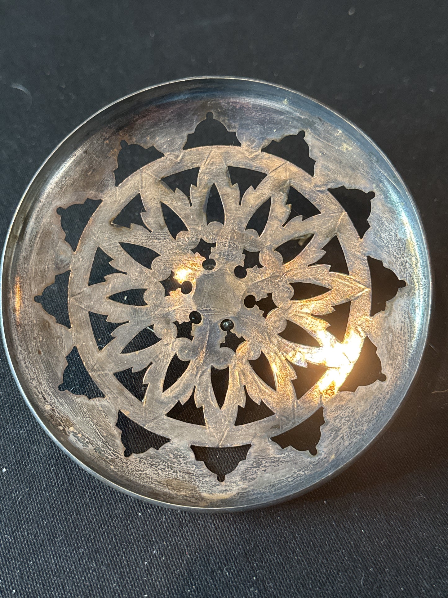 Silverplate Lid Flower Organizer 4.5" Across