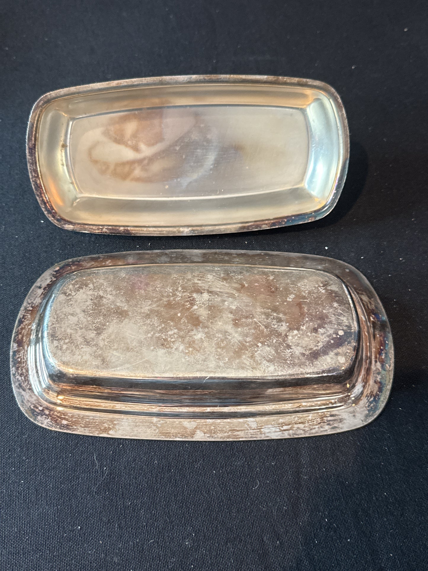 Wm Rogers Silverplate Holloware Butter Dish 7.5" x 4" x 3" Tall