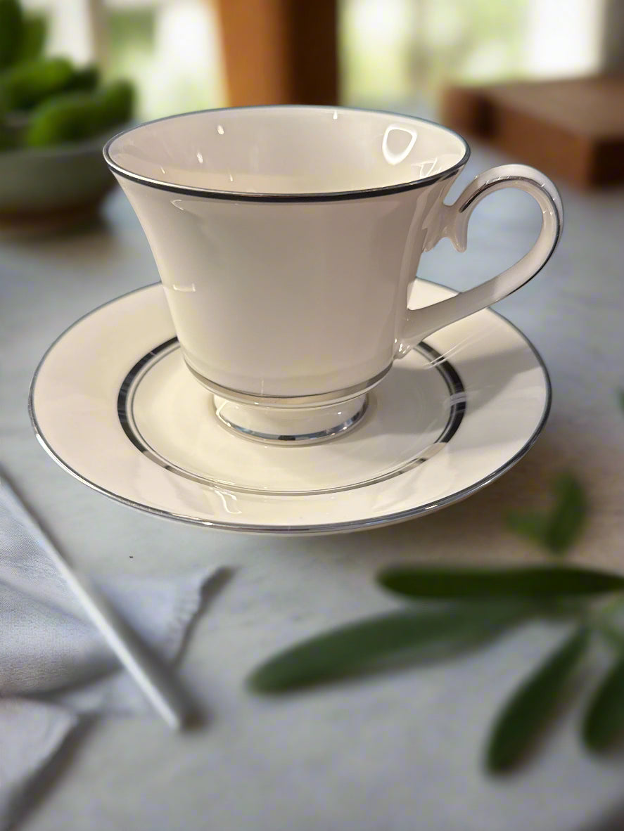 Carico Reflection Pattern Footed Coffee/Tea Cup & Saucer Platinum Band 3" Tall