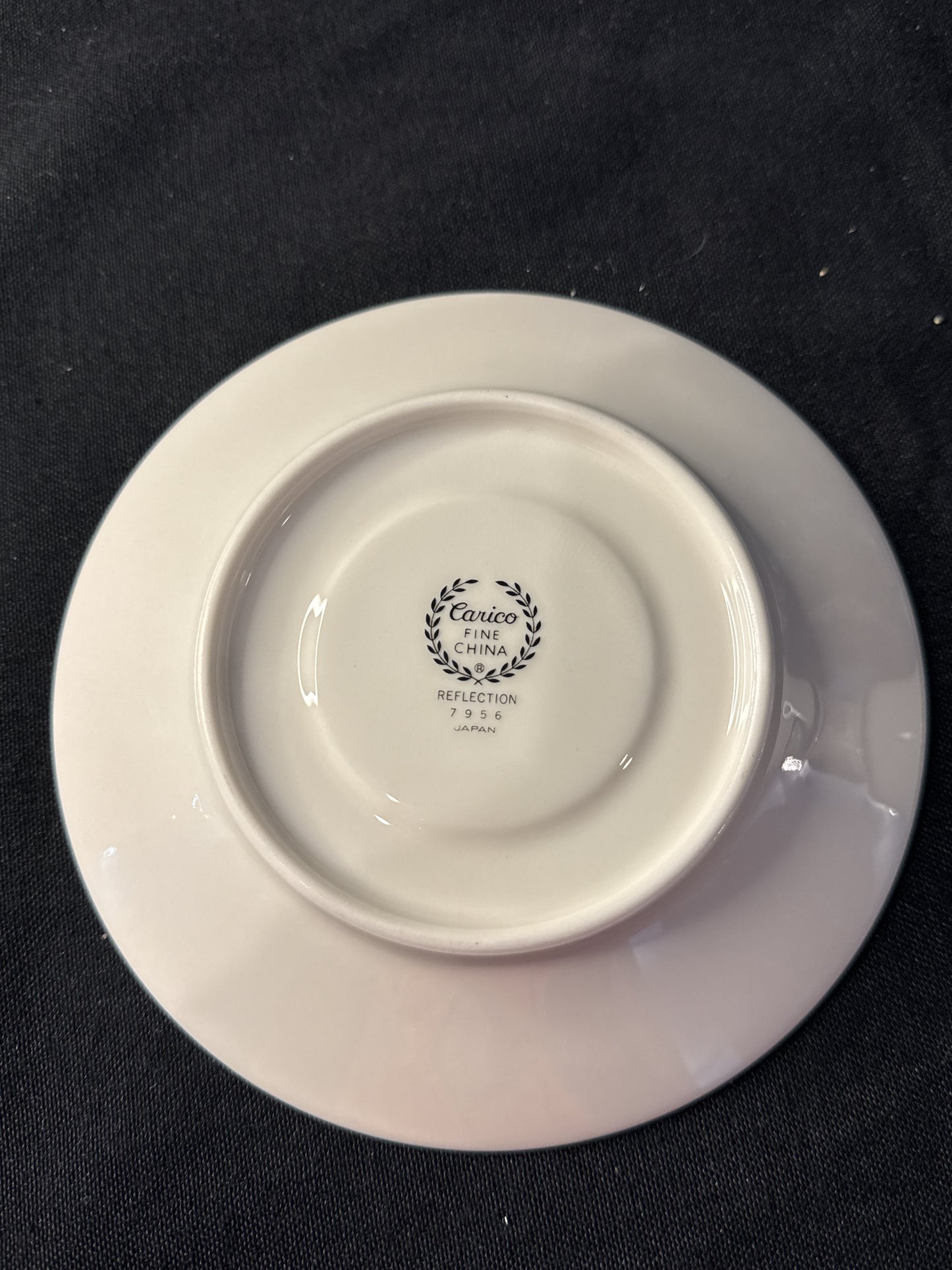 Carico Reflection Pattern Footed Coffee/Tea Cup & Saucer Platinum Band 3" Tall
