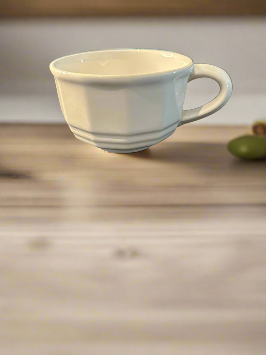Vintage Pfaltzgraff Heritage White Tea/Coffee Cup Stoneware