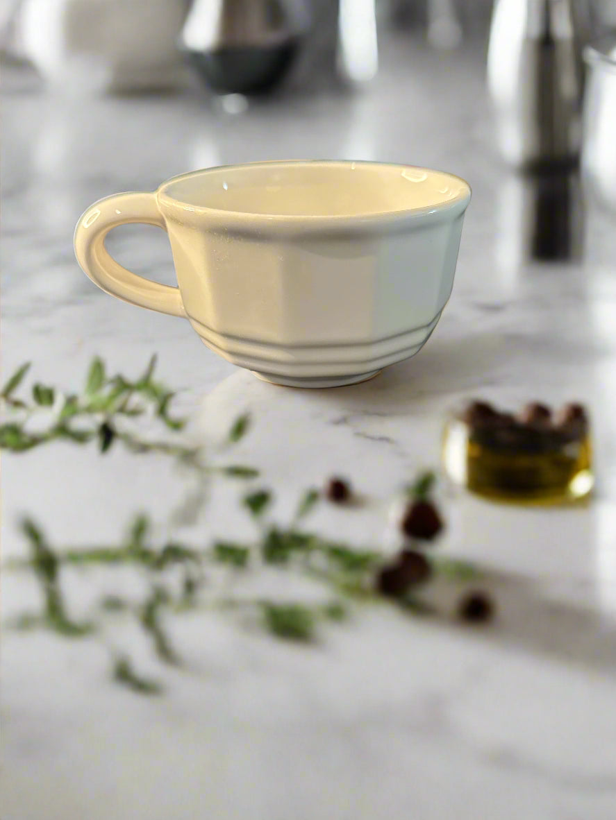 Vintage Pfaltzgraff Heritage White 4 Tea Coffee Cup & Saucer Sets Stoneware