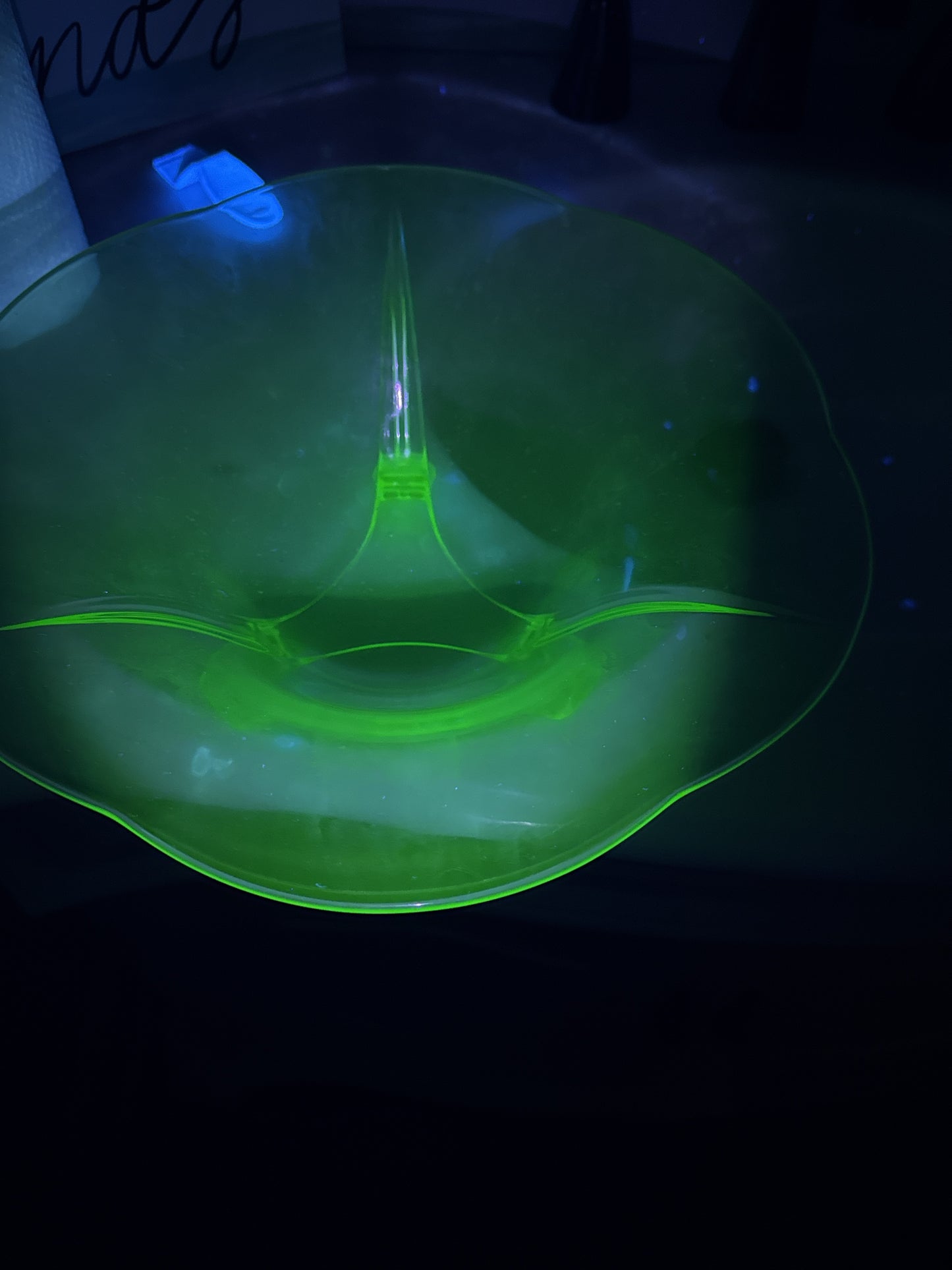 Fostoria 2394 Green 12" 3-Toed Footed Bowl Excellent Condition Glows Uranium Glass