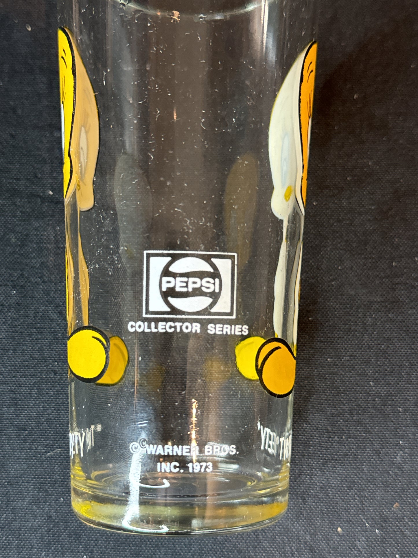 Vintage 1973 Tweety Bird Pepsi Collector Series Drinking Glass w/ White Letters 6.25" Tall