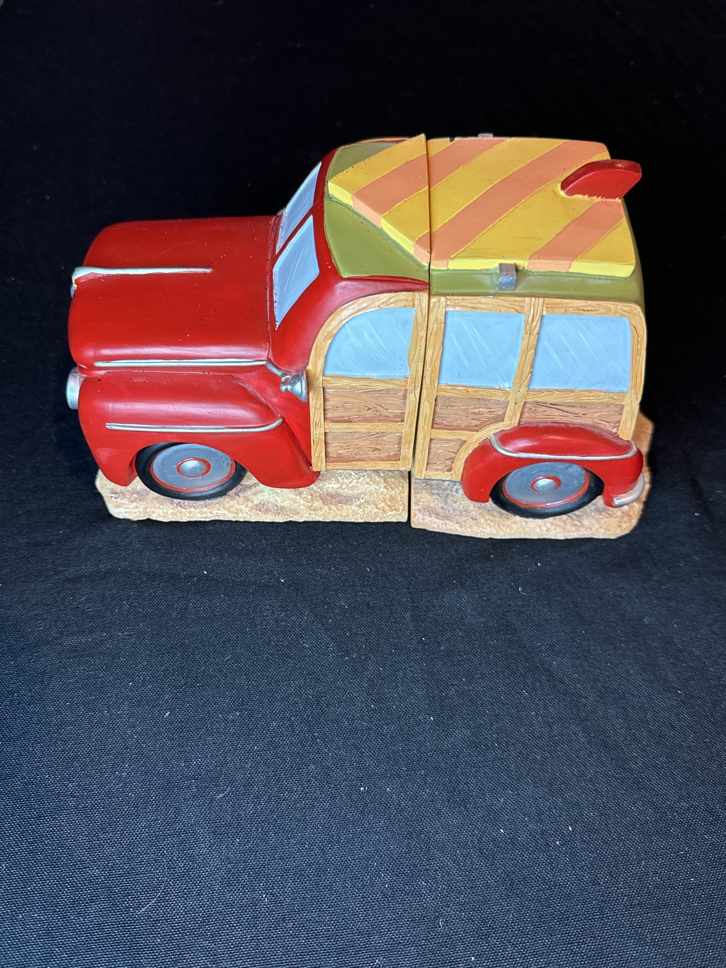 Burton & Burton Classic Woody Wagon Bookends Fib#615128 Resin 5" Tall