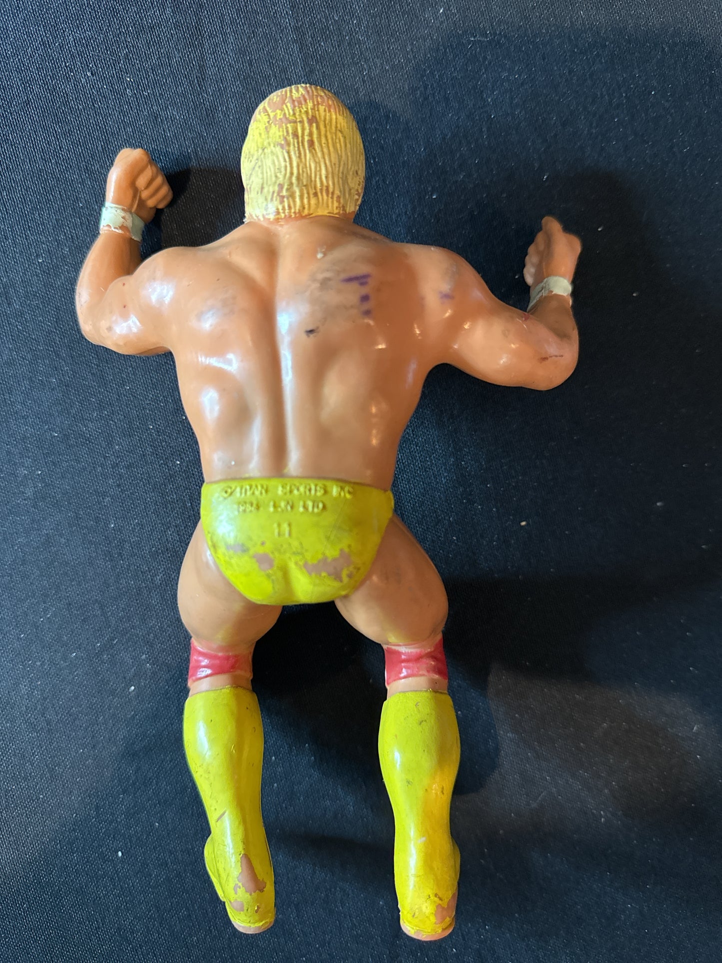 Vintage Hulk Hogan WWF/WWE Rubber LJN Wrestling Figure 1984 Original 8" Tall N