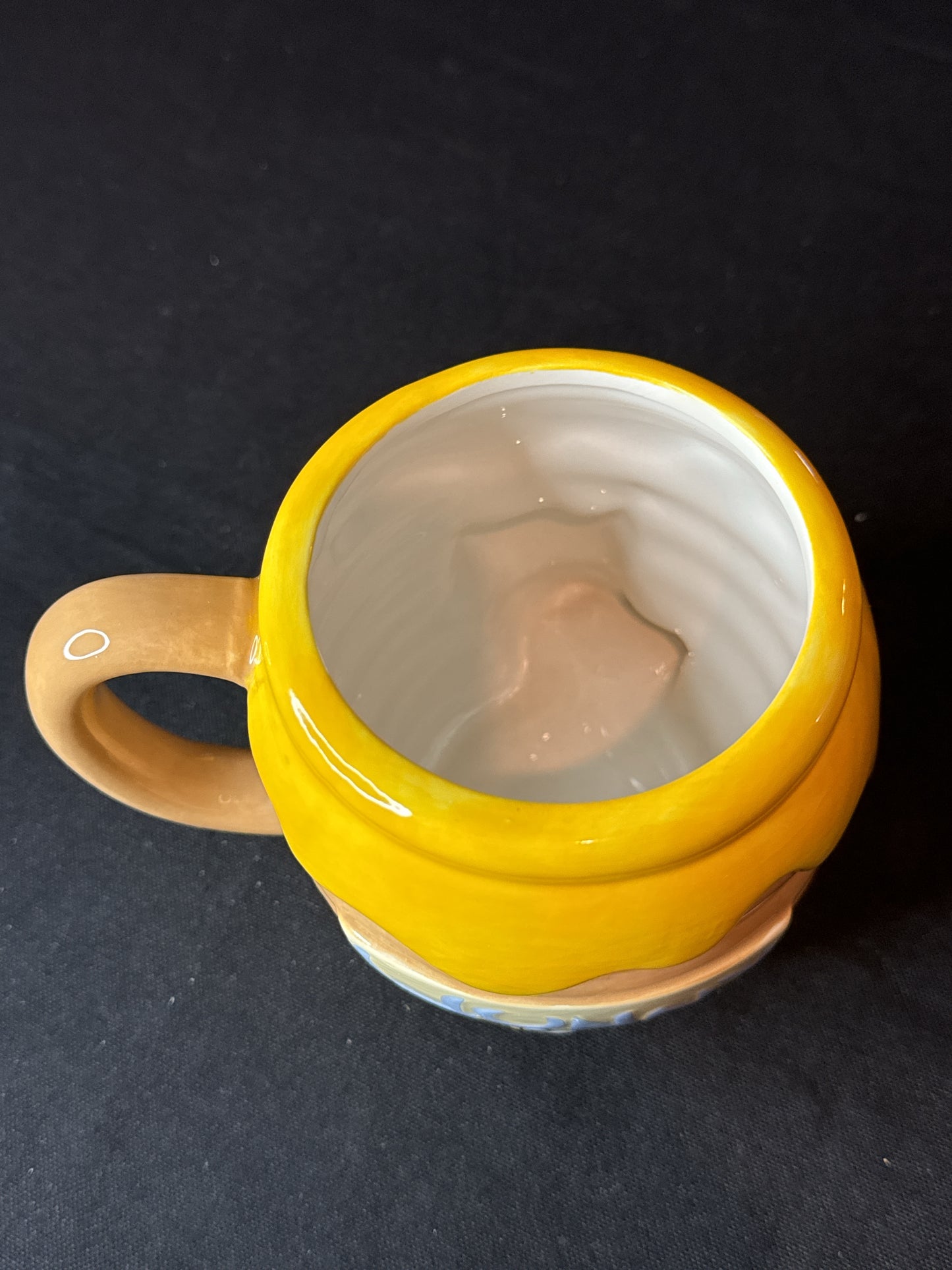 Winnie the Pooh Hunny Pot Large Coffee Mug Disney Bee Ceramic 3D Sculpted New