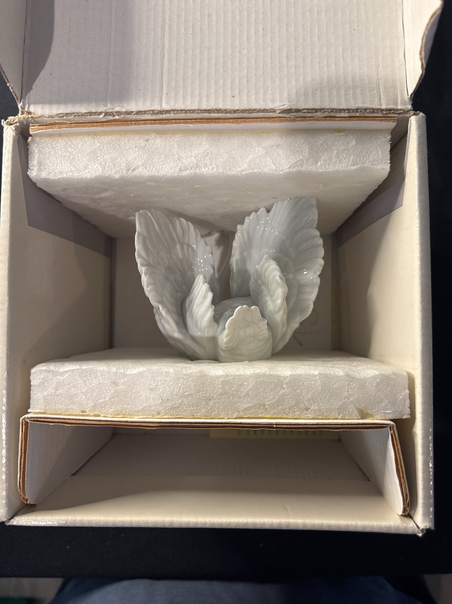 Lladro White Swan with Flowers Figurine #6499 In Box