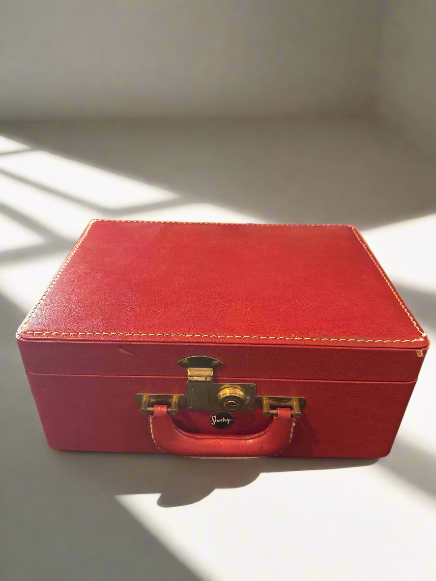 Vintage Shortrip Red Cowhide Leather Travel Case Suitcase Carry On Luggage Vanity