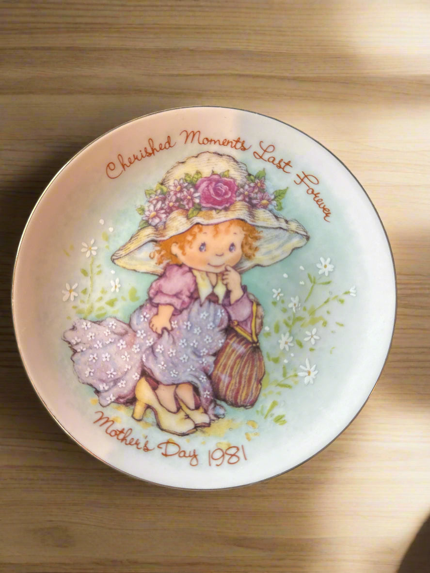 Avon 5" Mother's Day Collector's Plate 1981 Cherished Moments Last Forever