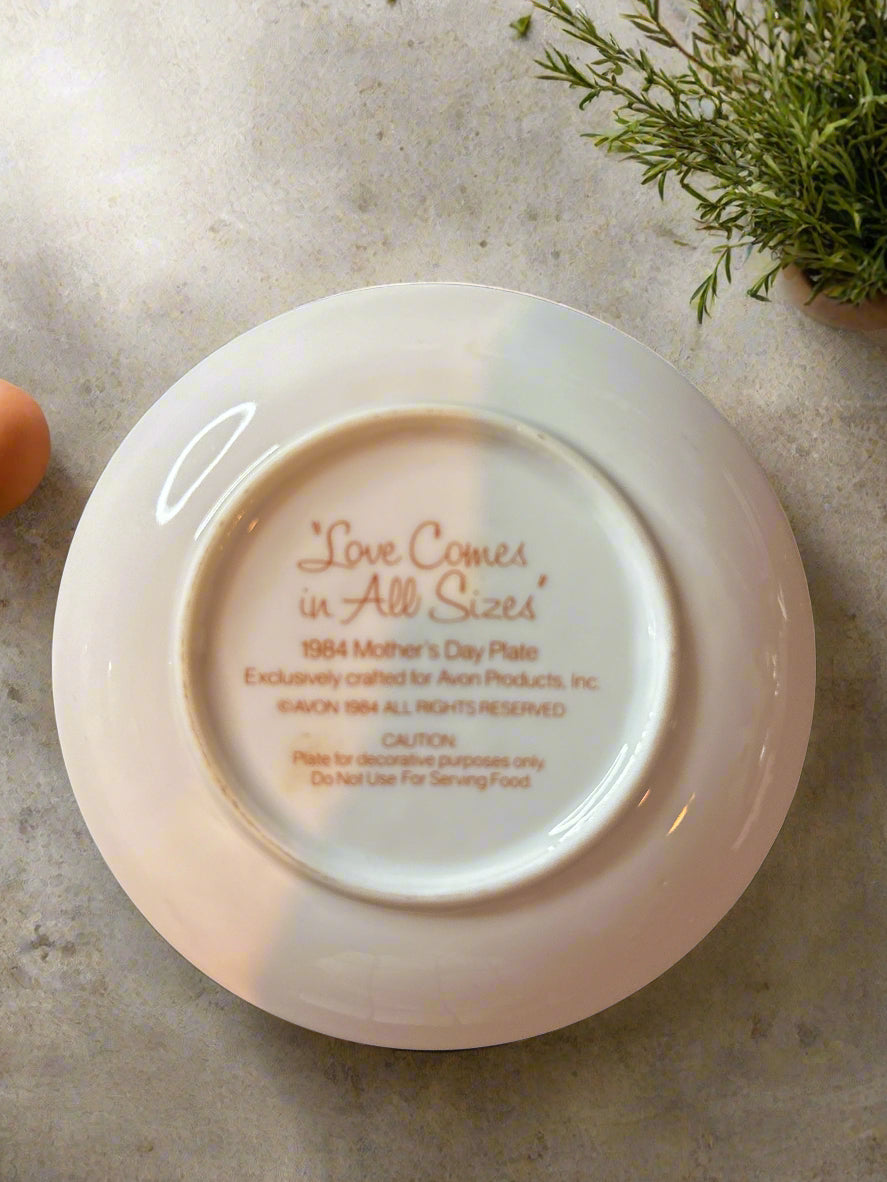 Avon 5" Mother's Day Collector's Plate 1984 Love Comes in All Sizes