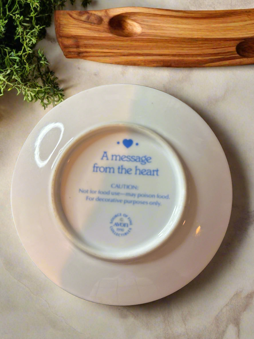 Avon 5" Mother's Day Collector's Plate 1990 - A Message From The Heart