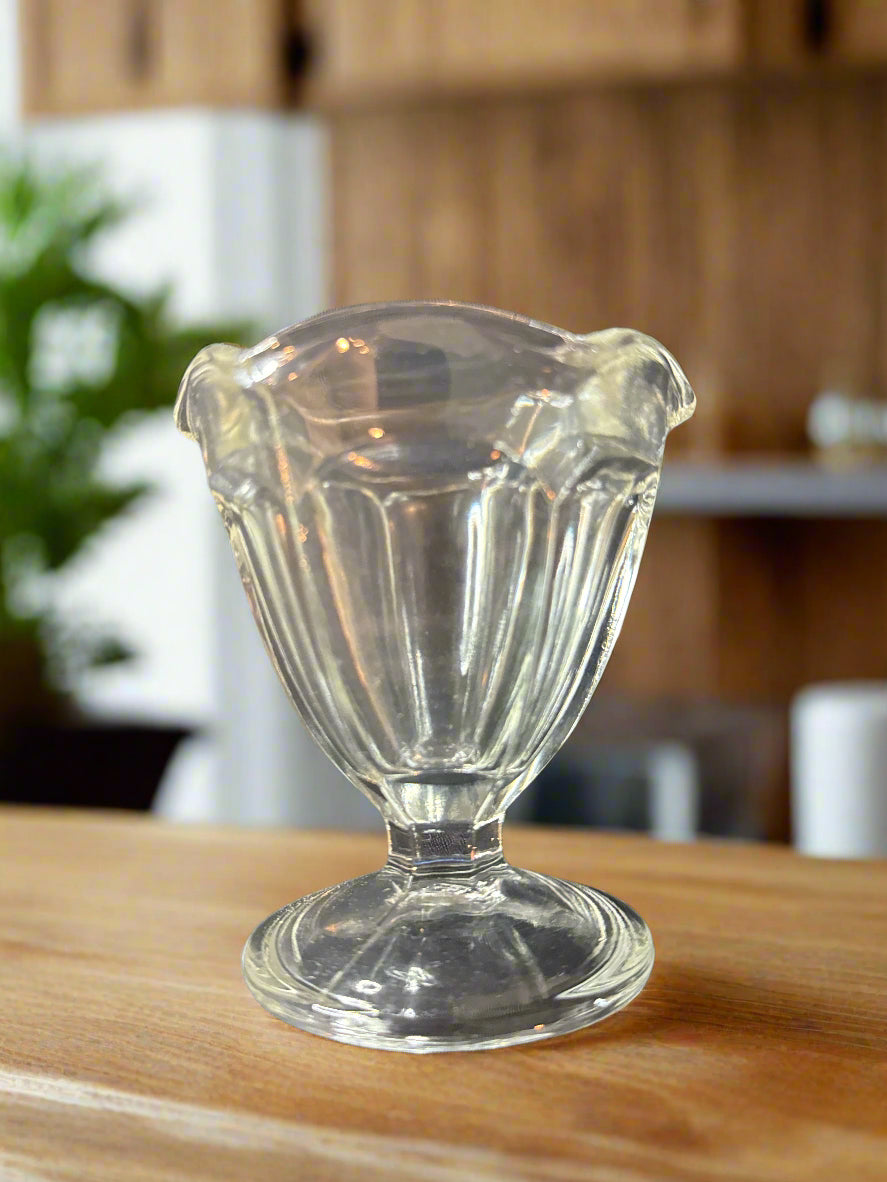 Set of 4 Low Sherbert Dishes 4" Tall Fountainware Clear by Anchor Hocking