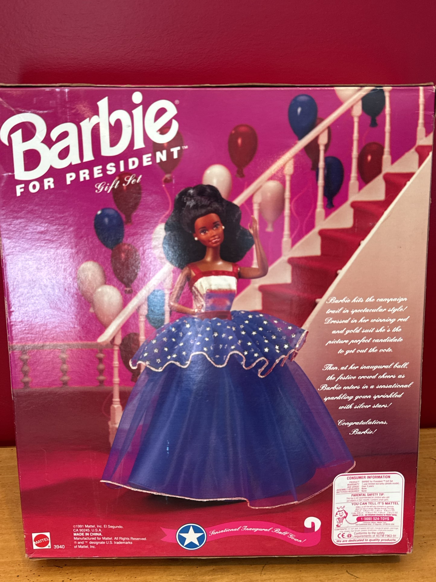 Vintage Barbie 1991 African American for President #3940 Toys R Us Doll Gift Set New in Box