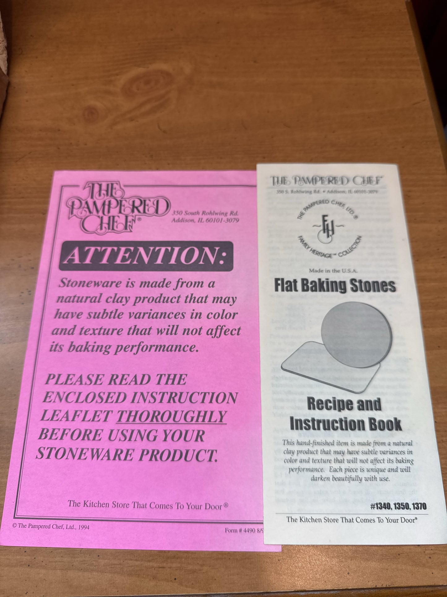 Pampered Chef Pizza Stone 13" Round Baking Stone Family Heritage Collection New in Box