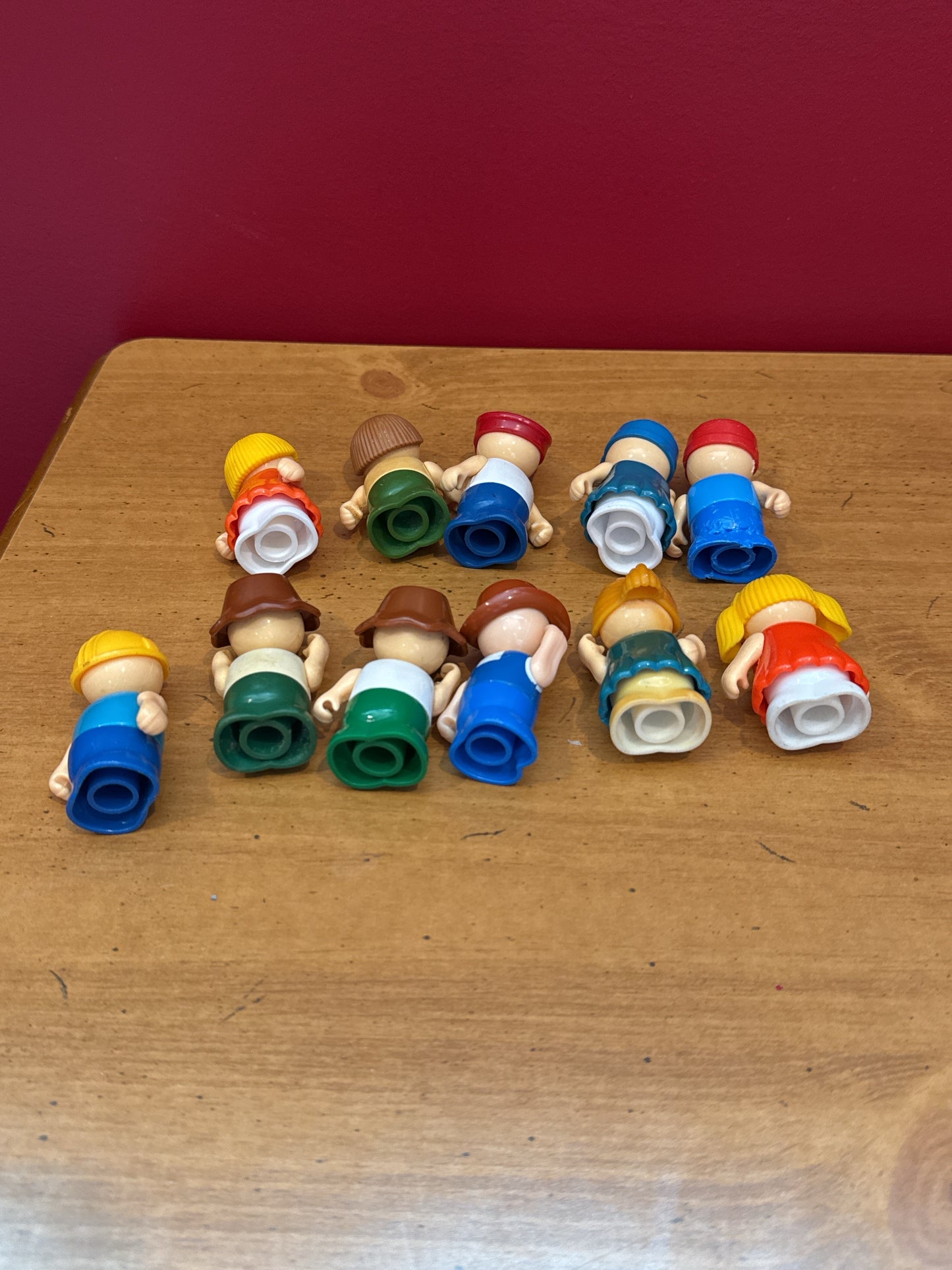 Vintage 1980s Playskool Lil Playmates Little People Family Figures Lot of 11 Figures