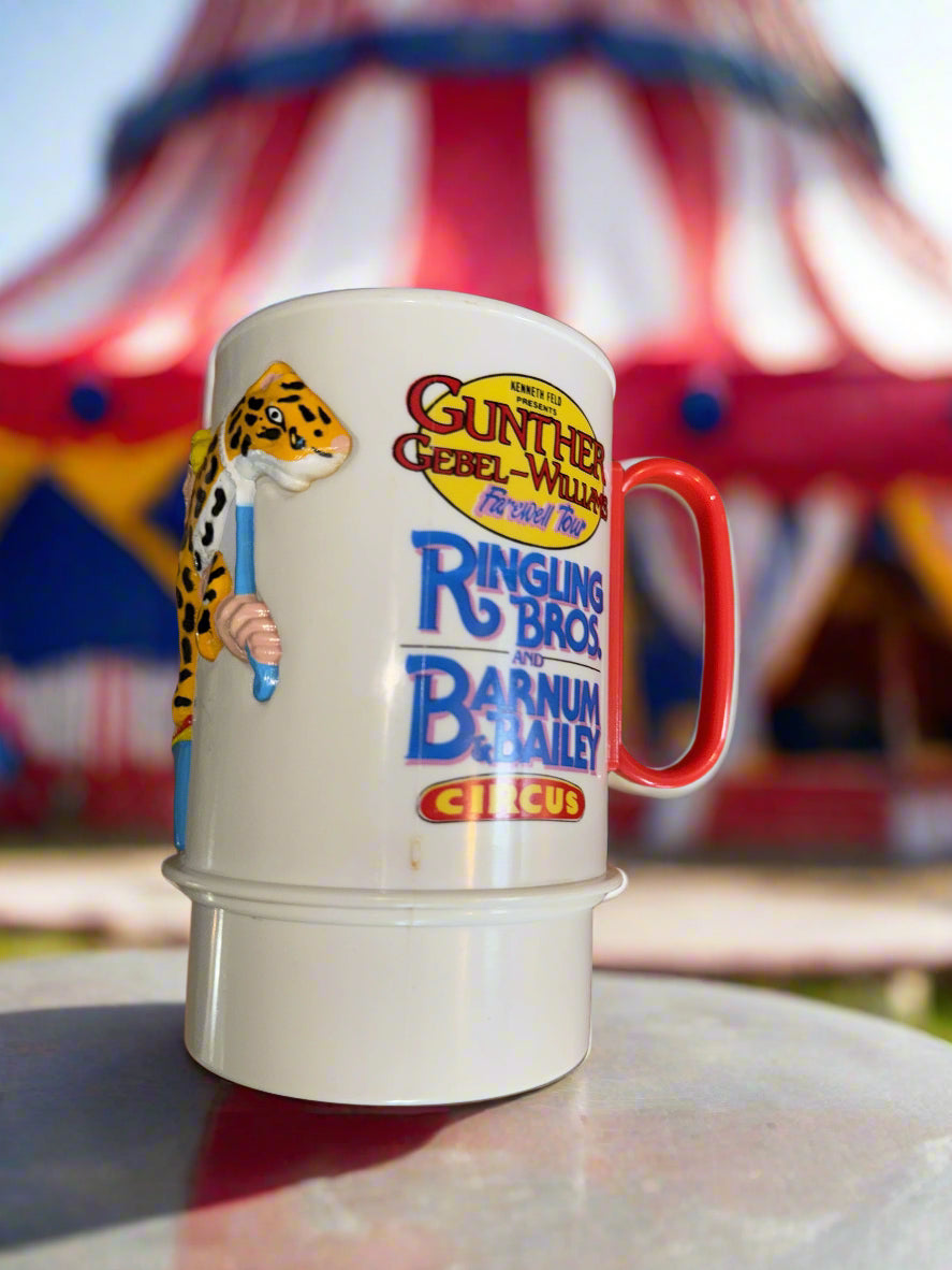 1989 Vintage Ringling Bros Farewell Tour Plastic 3D Mug (Gunther Gebel-Williams) 5.25" Tall