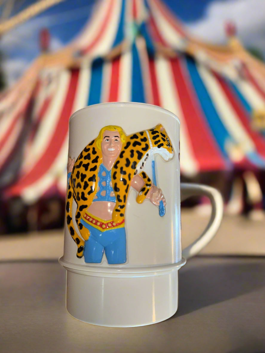 1989 Vintage Ringling Bros Farewell Tour Plastic 3D Mug (Gunther Gebel-Williams) 5.25" Tall
