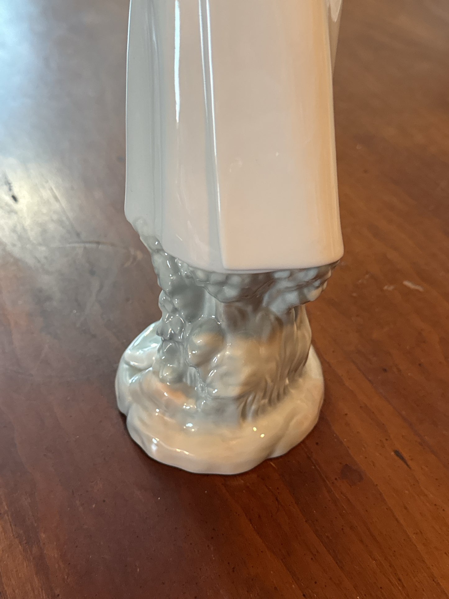 Lladro 4603 Nurse (Retired) Mint Condition With Box Glass Finish 14" Tall