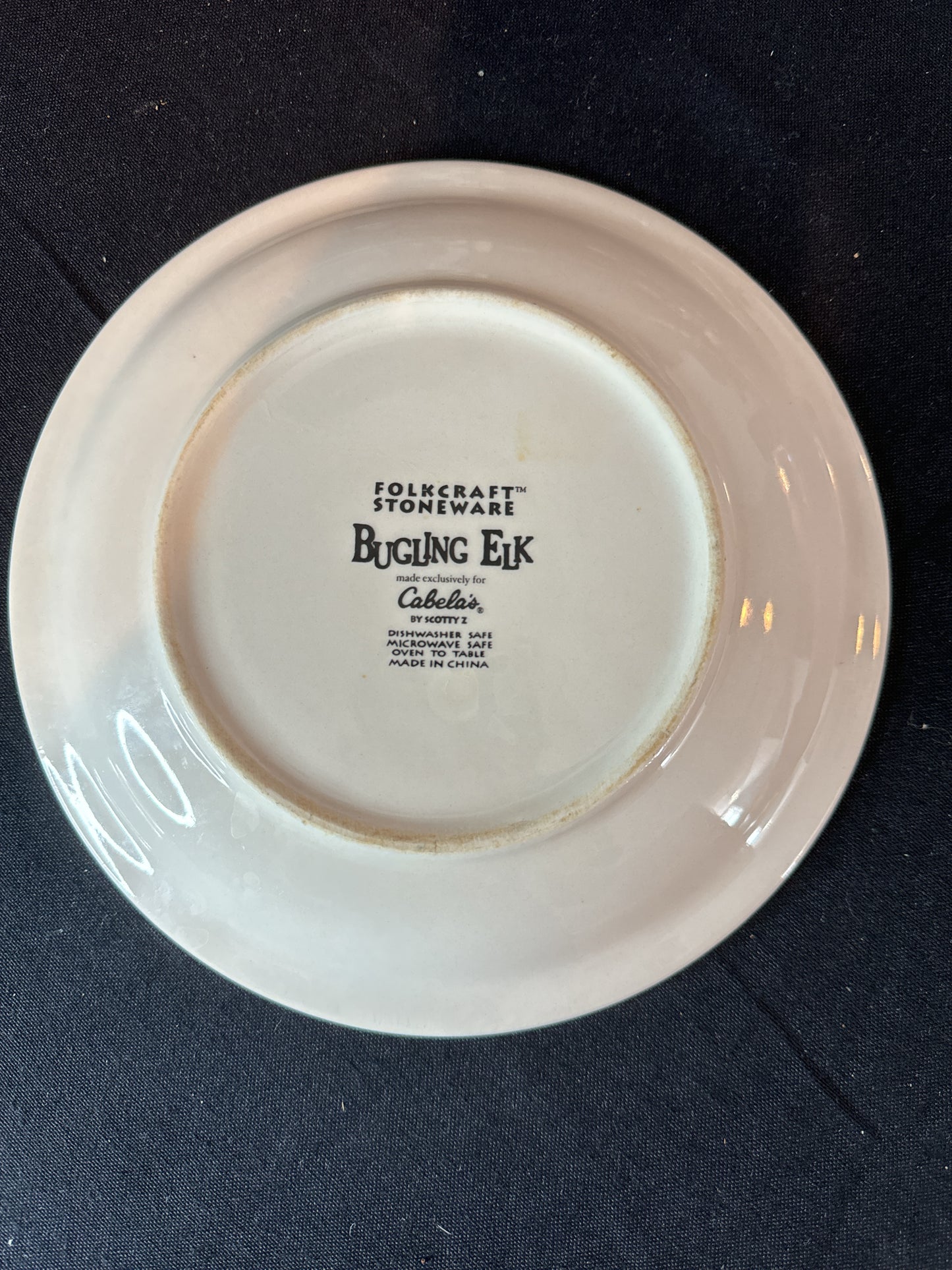 Pair of Folkcraft Stoneware Cabelas Bugling Elk 8.5" Salad/Dessert Plates