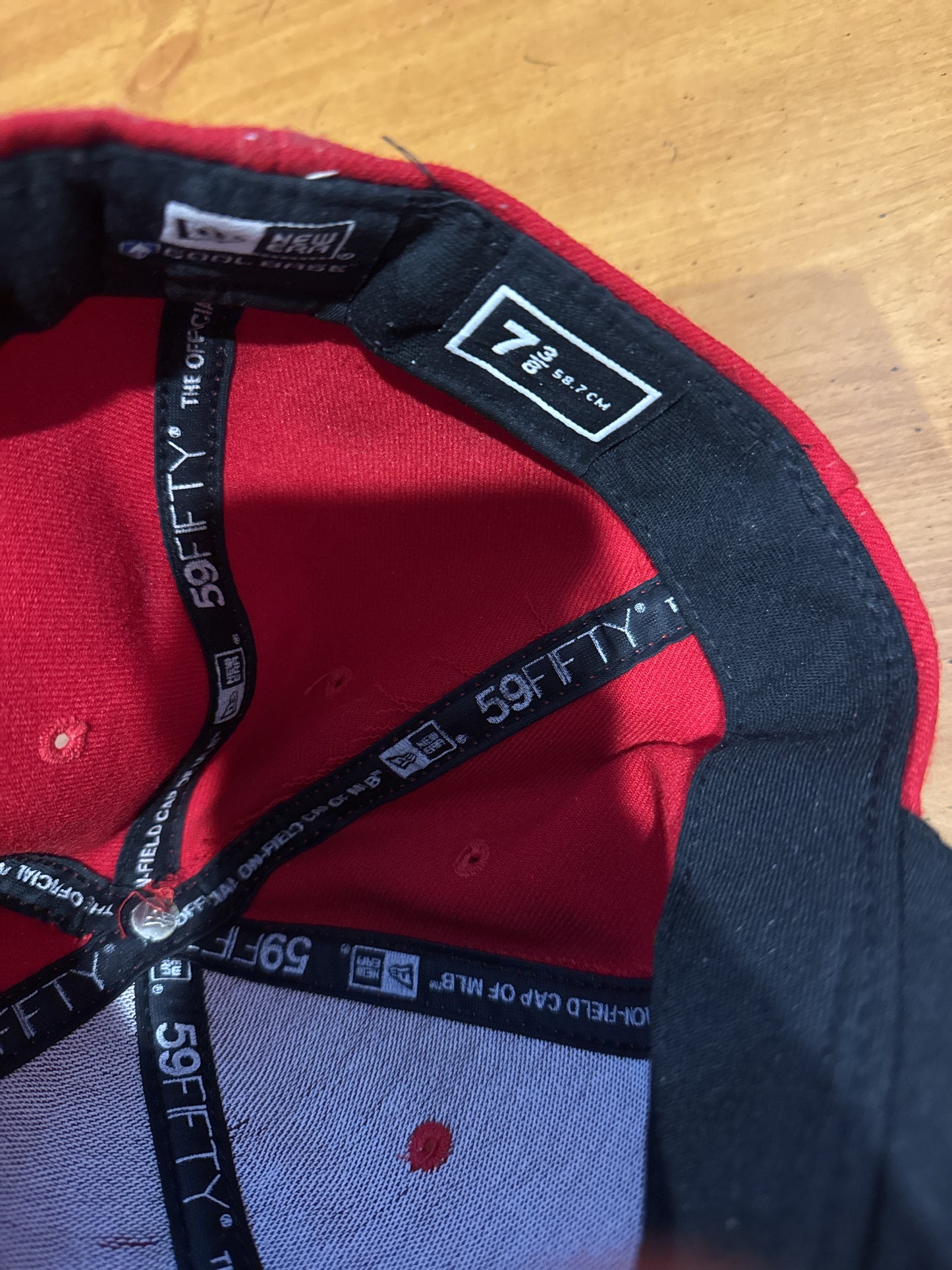 New Era 59Fifty Cincinnati Reds Fitted Sports Baseball Cap Hat 7 3/8 MLB Adult