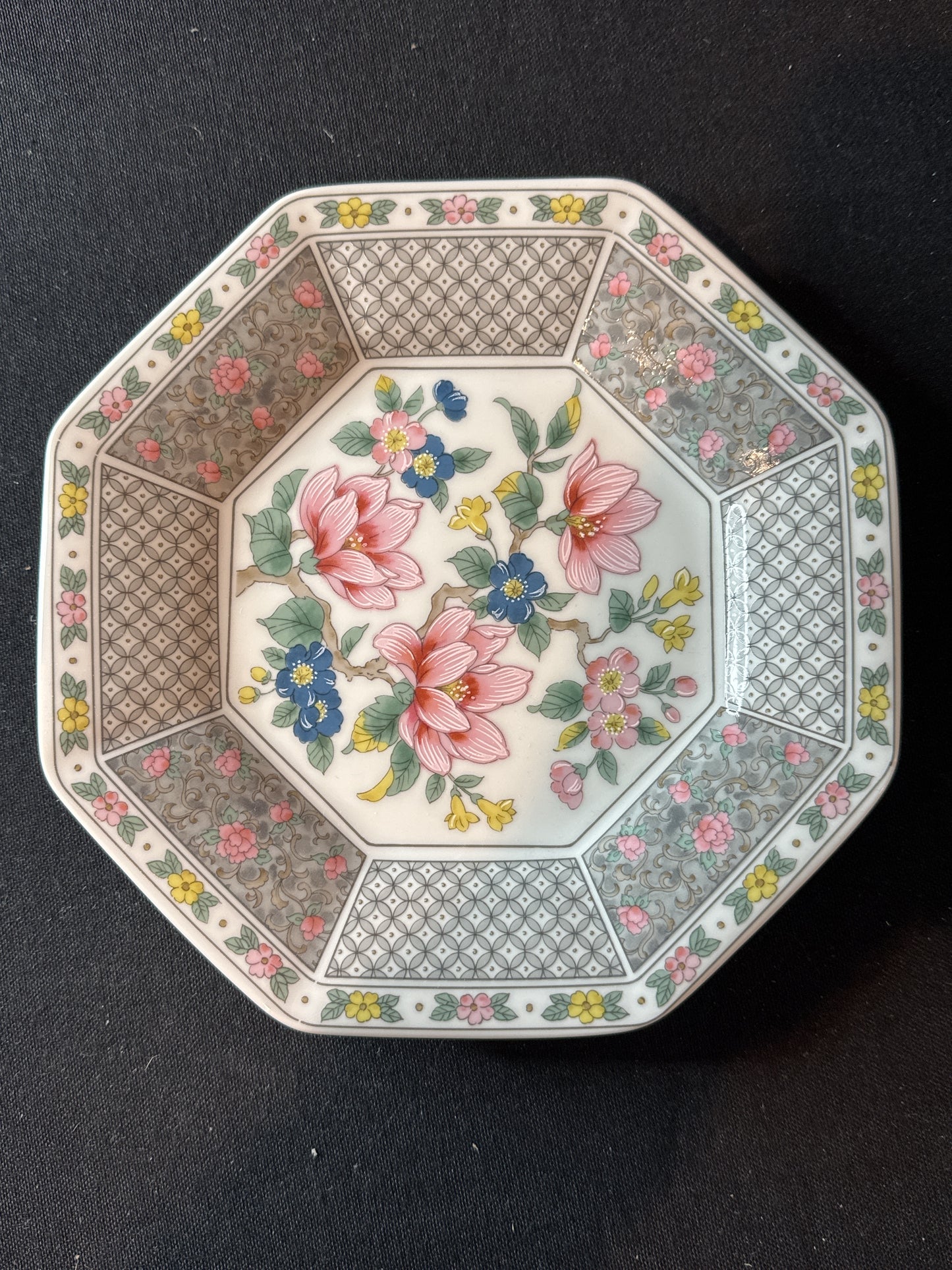 Takahashi San Francisco Alyse Base Plate for Teapot 7.5" Wide Floral Design 8 Sided