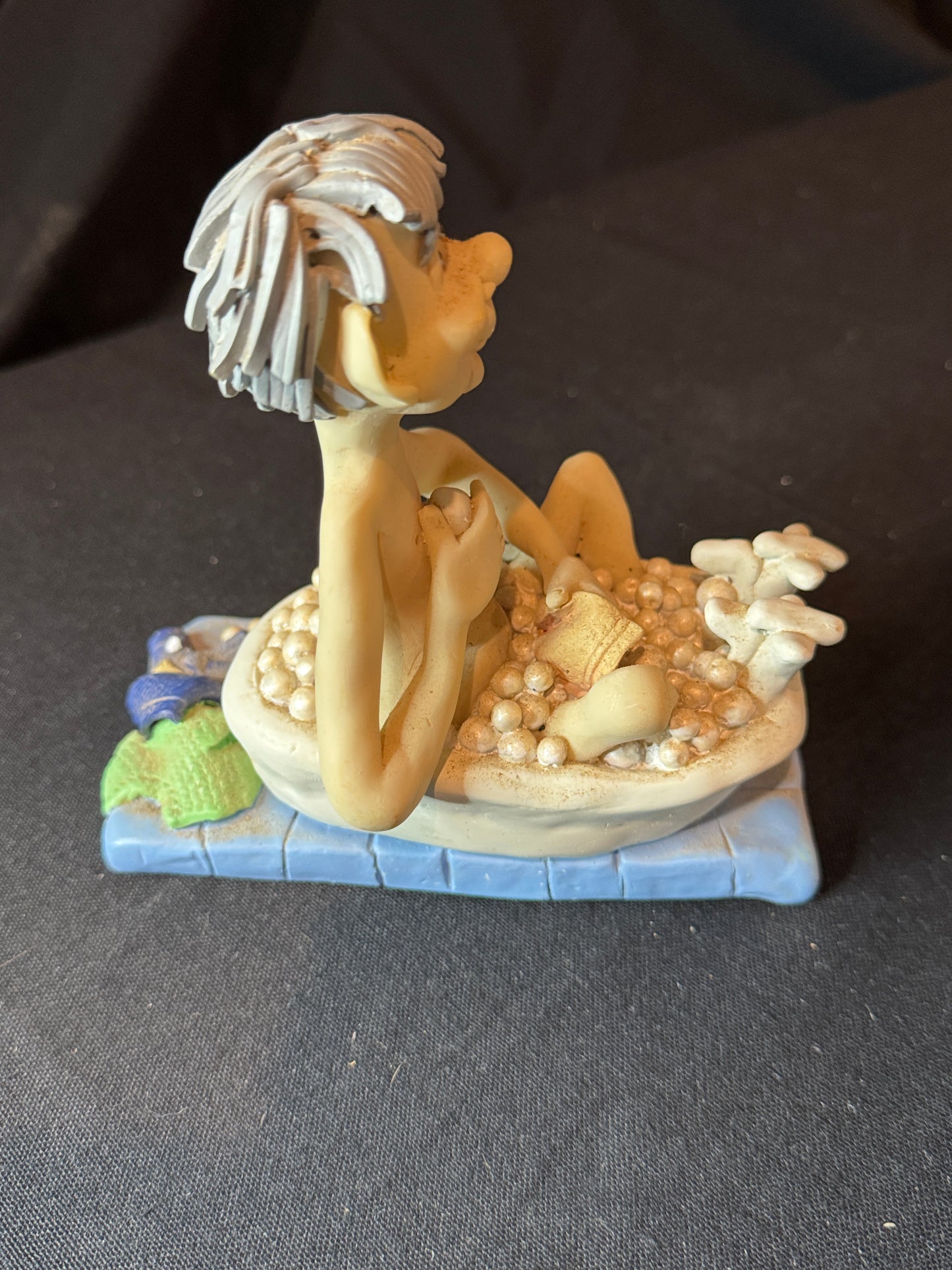 EFY Especially For You Bath Time Figurine New in Styrofoam. 6" Tall x 6" Long