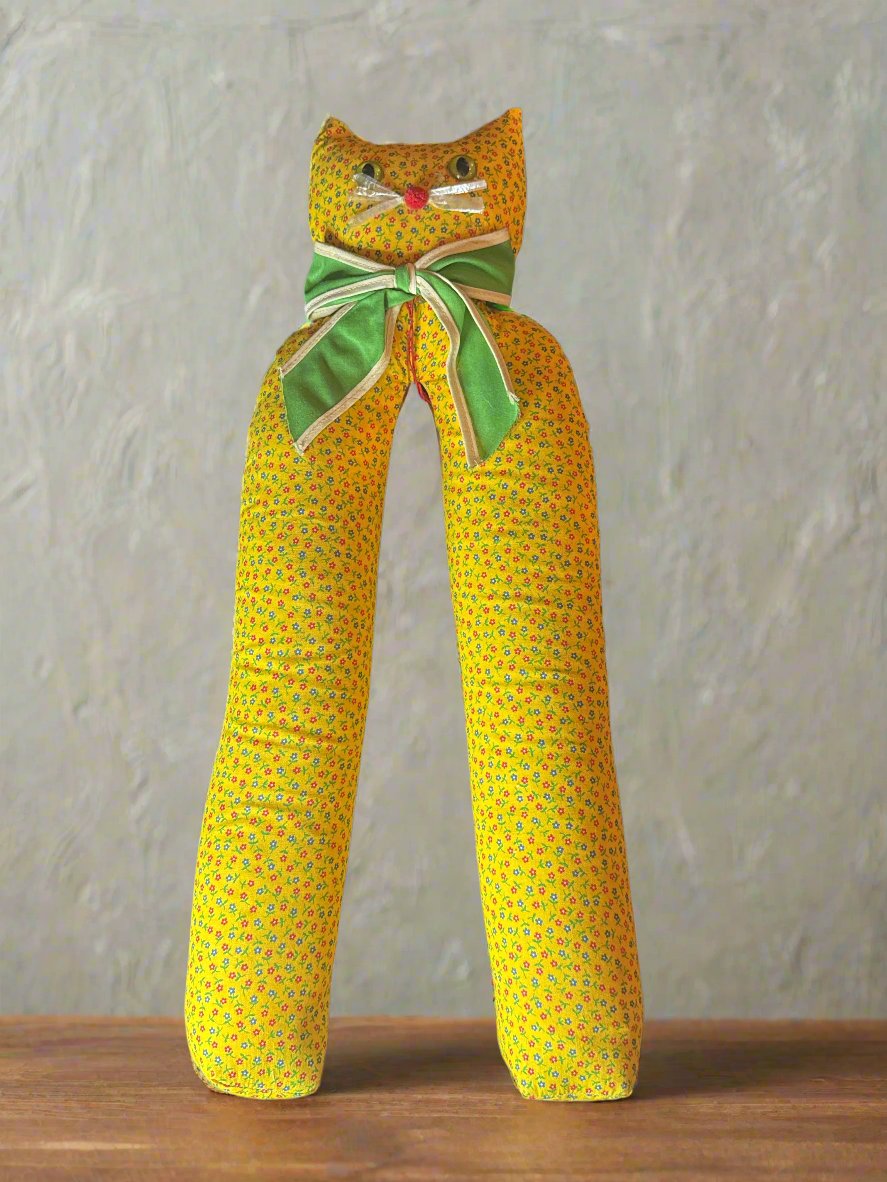 Vintage Handcrafted Calico Fabric Kitty Cat Tall Boot Support Shaper 23" Tall