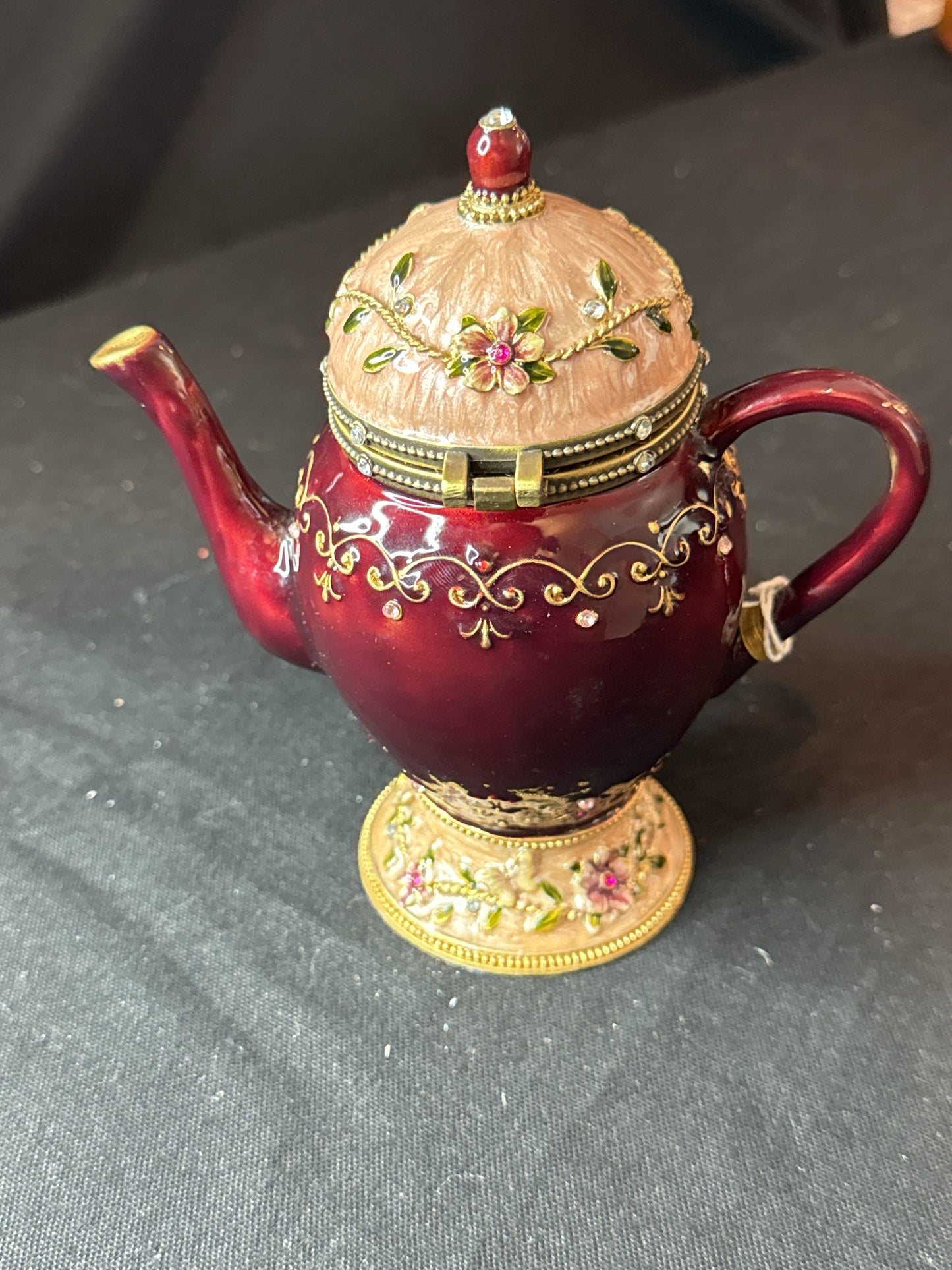 Vintage Collette et Cie Brown/Red Enameled Music Box Teapot Shape Plays Swan Lake 6.5"