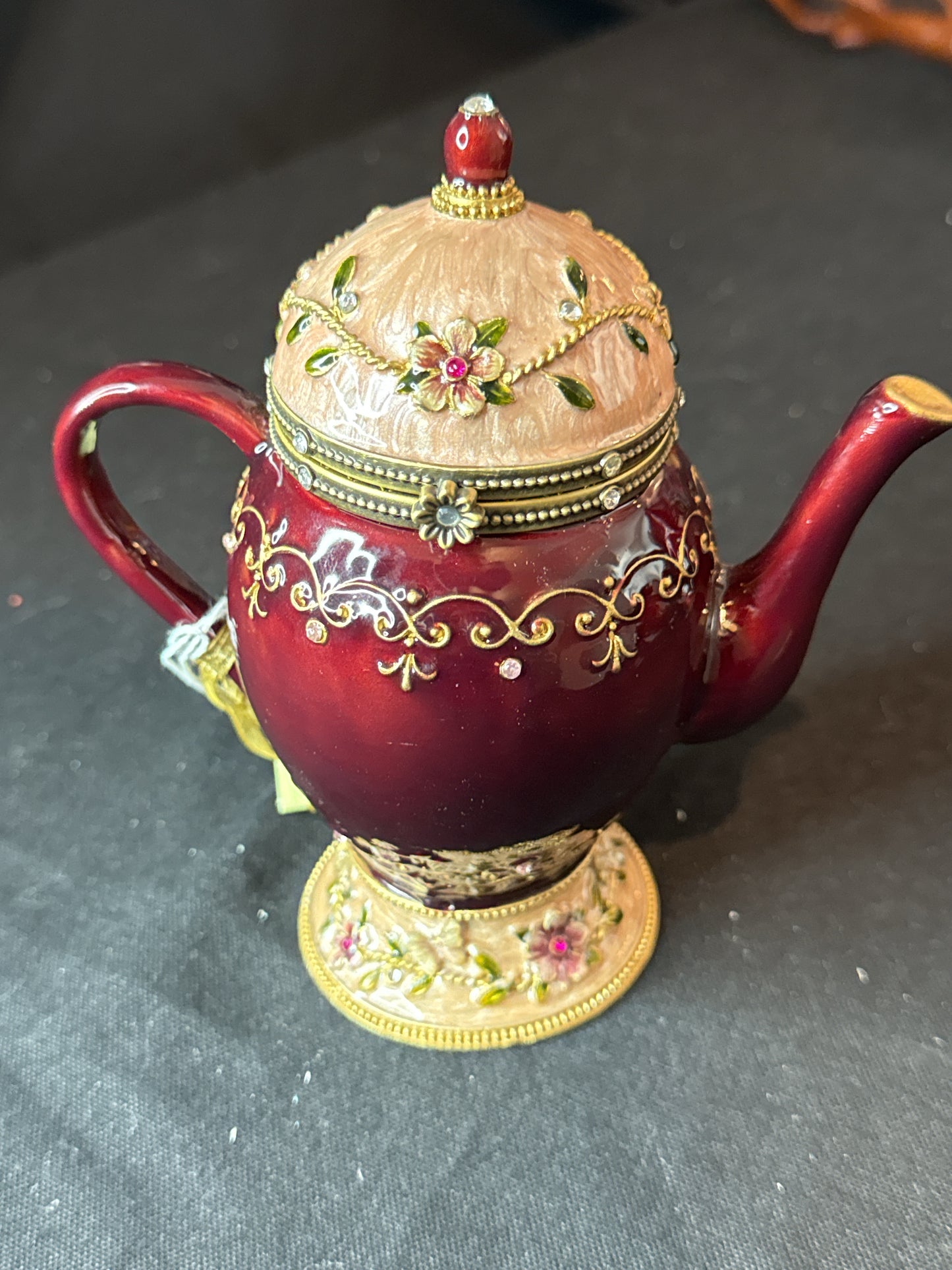 Vintage Collette et Cie Brown/Red Enameled Music Box Teapot Shape Plays Swan Lake 6.5"
