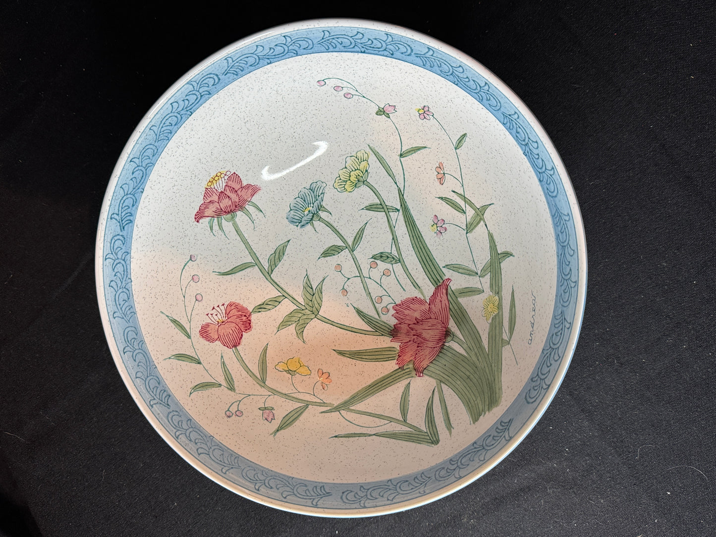 Andrea by Sadek Fleurs de Chantilly 9" Hand Painted Serving Bowl 6931 Excellent Condition