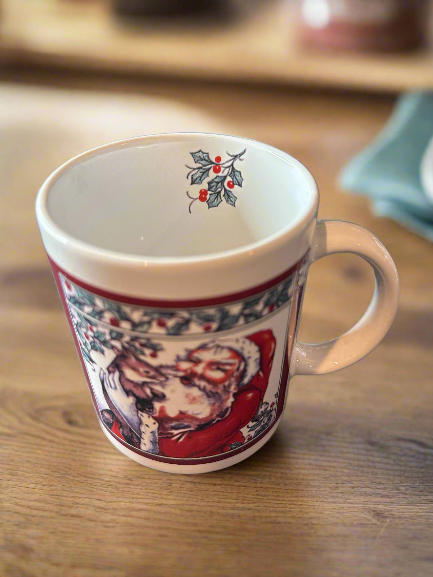 Set of 4 New in Box Santa's Friends Coffee Cups Mugs K.I.C. 3 7/8" Tall