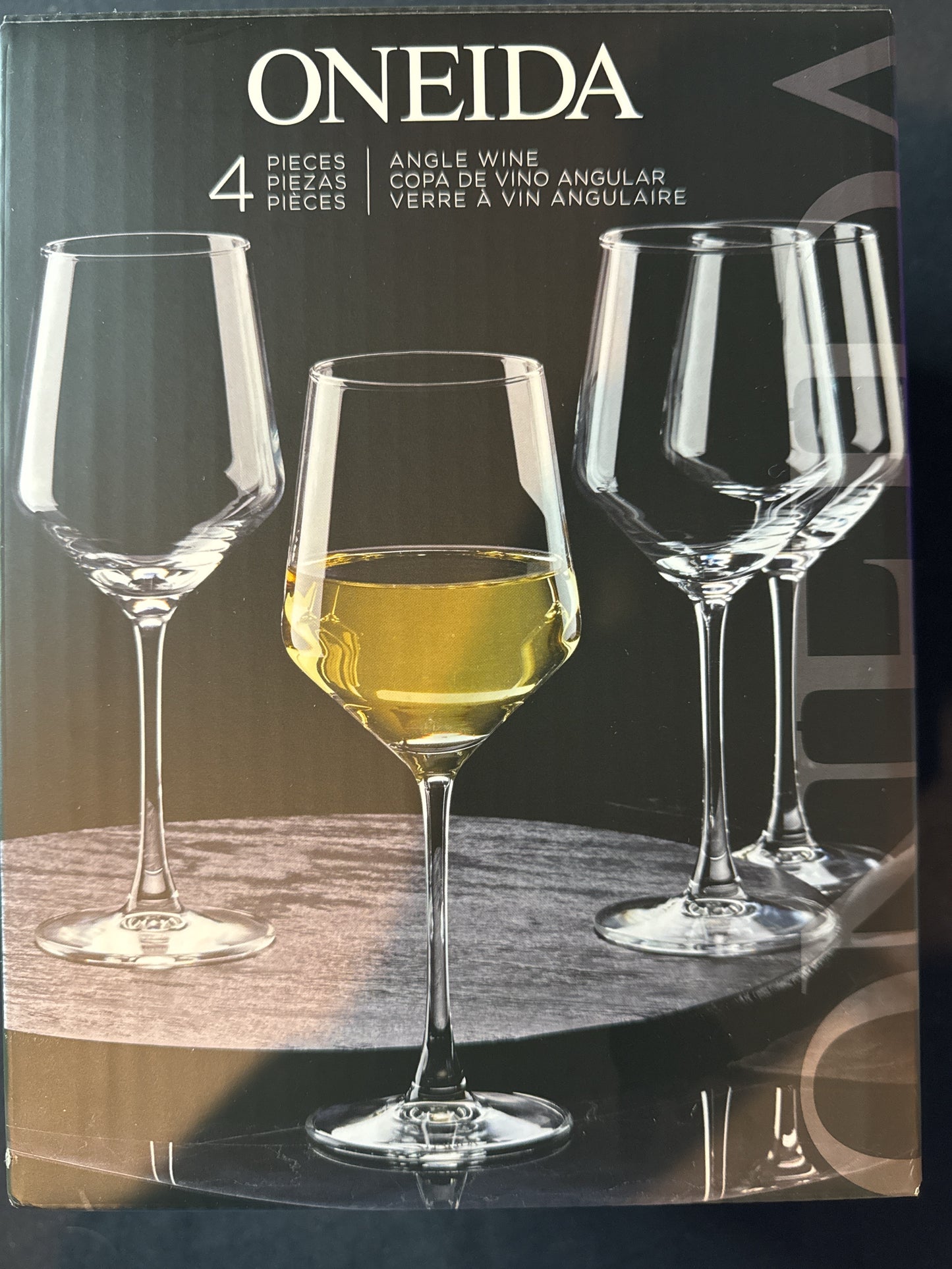 Set of 4 Oneida Angle Wine Glasses New in Box