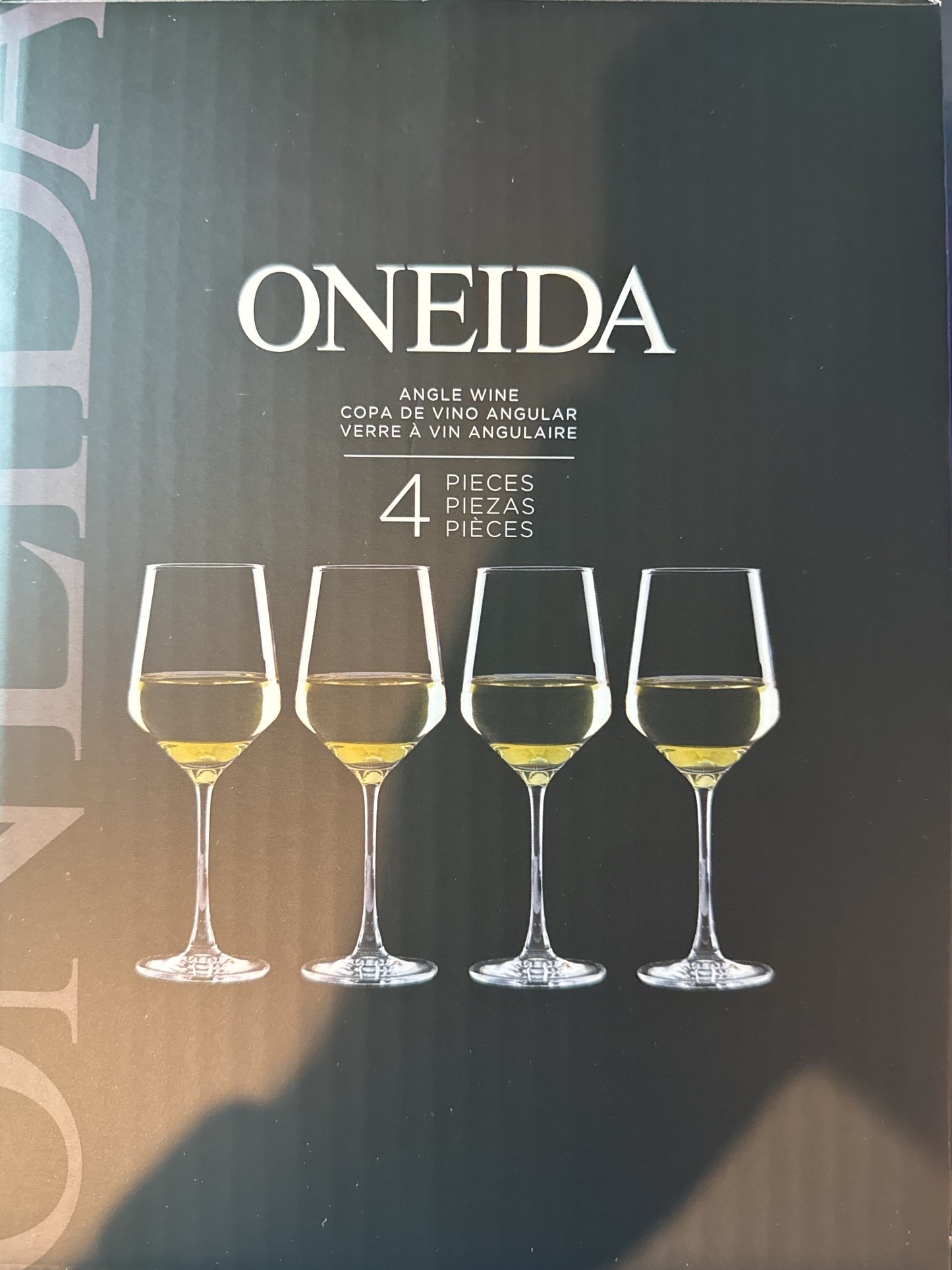 Set of 4 Oneida Angle Wine Glasses New in Box