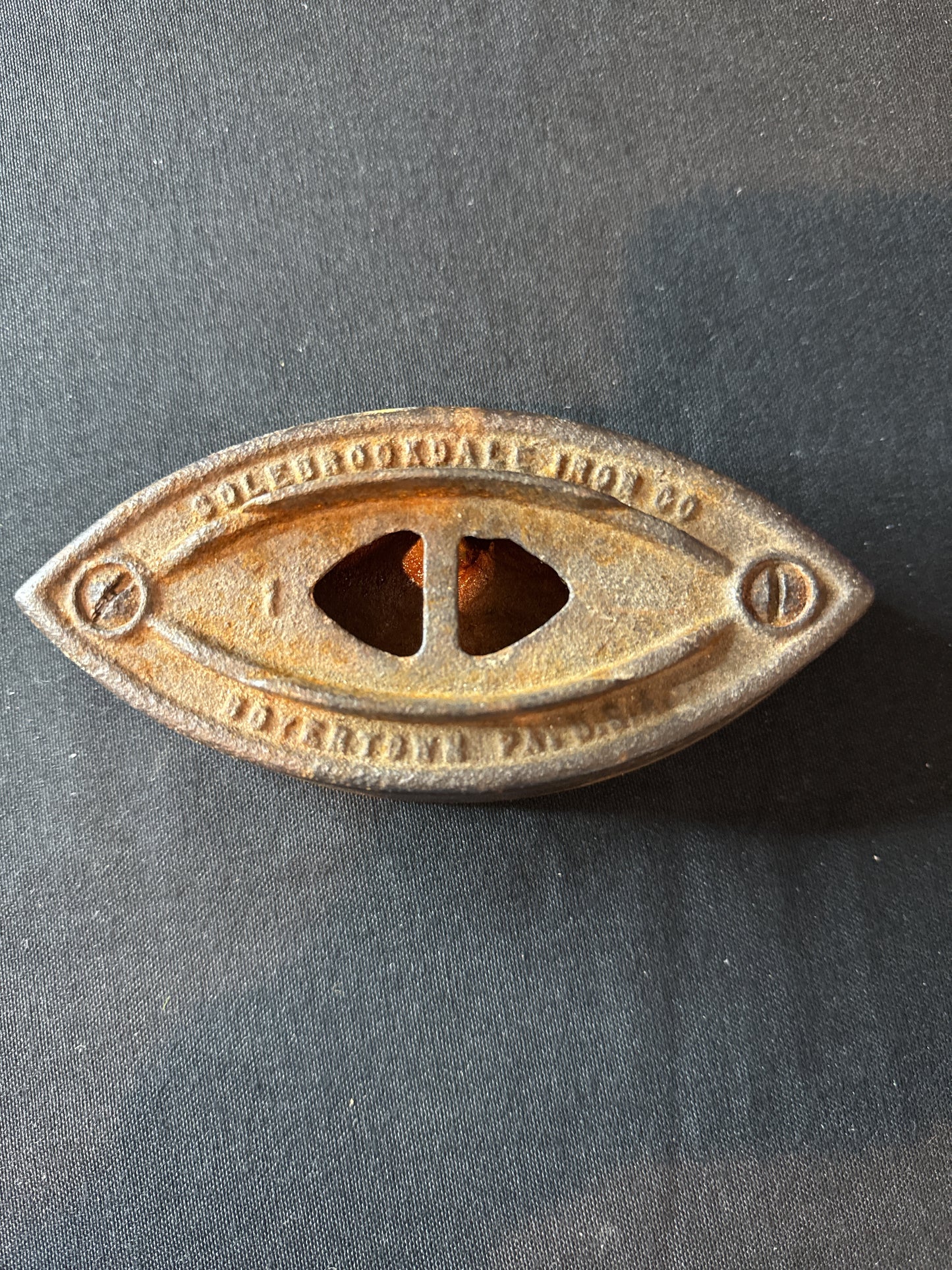 Antique Colebrookdale Iron Co. #2 Sad Iron Flat Iron Heavy