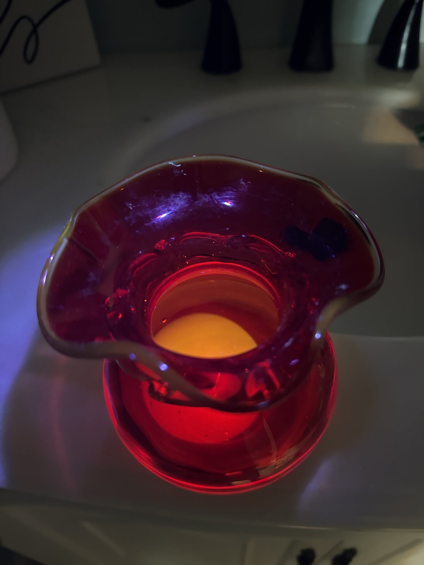 Viking Ruby Red Ruffle Vase With Gold Banding 5" Tall Glows Under UV Light
