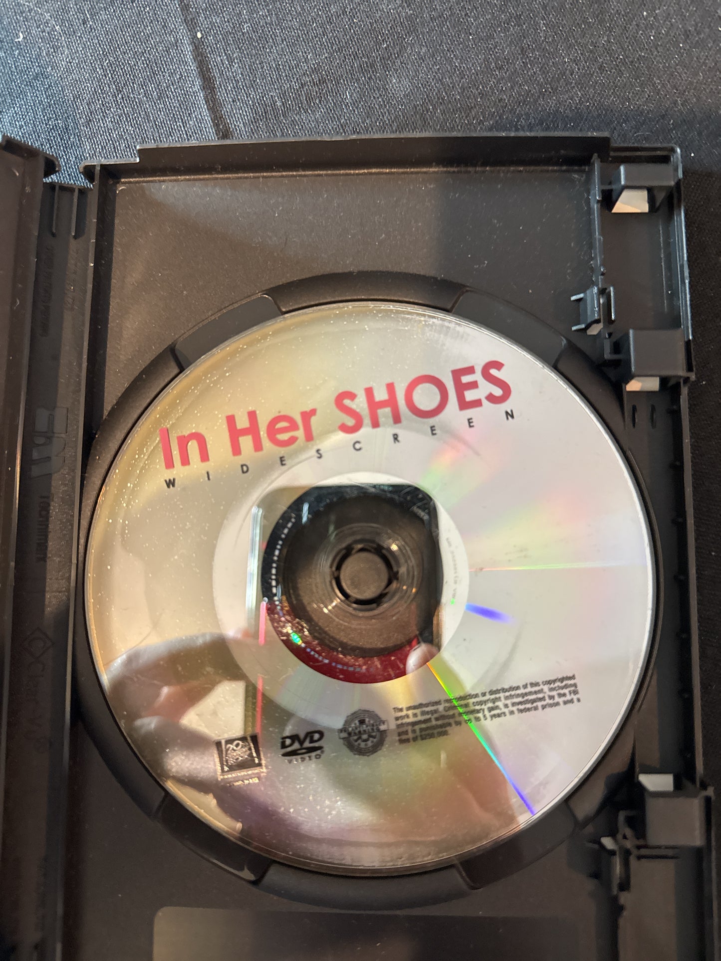 In Her Shoes DVD
