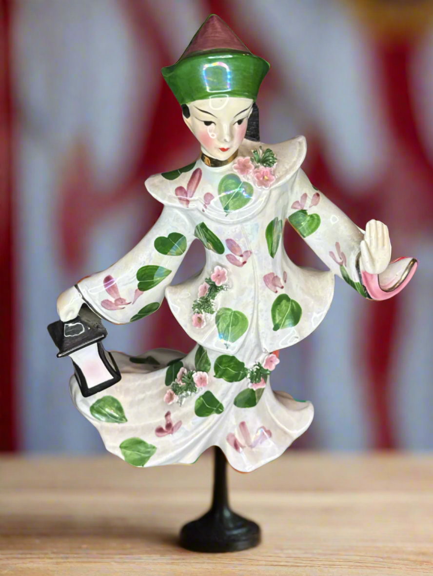 Geo Z Lefton 1956 Asian Figurine Holding Lantern 10268 C