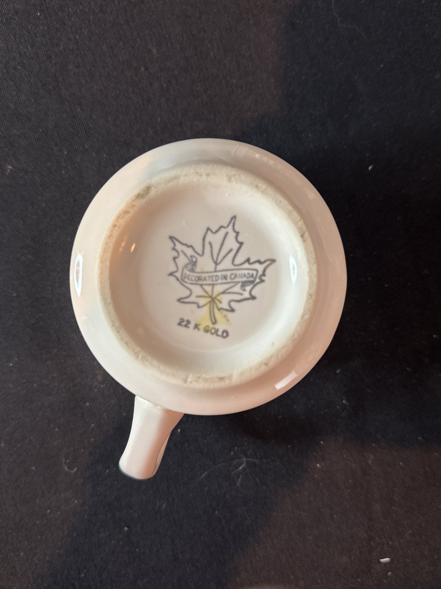 Vintage Canada Coffee Cup Mug 22k Gold Rim 3.25" Tall