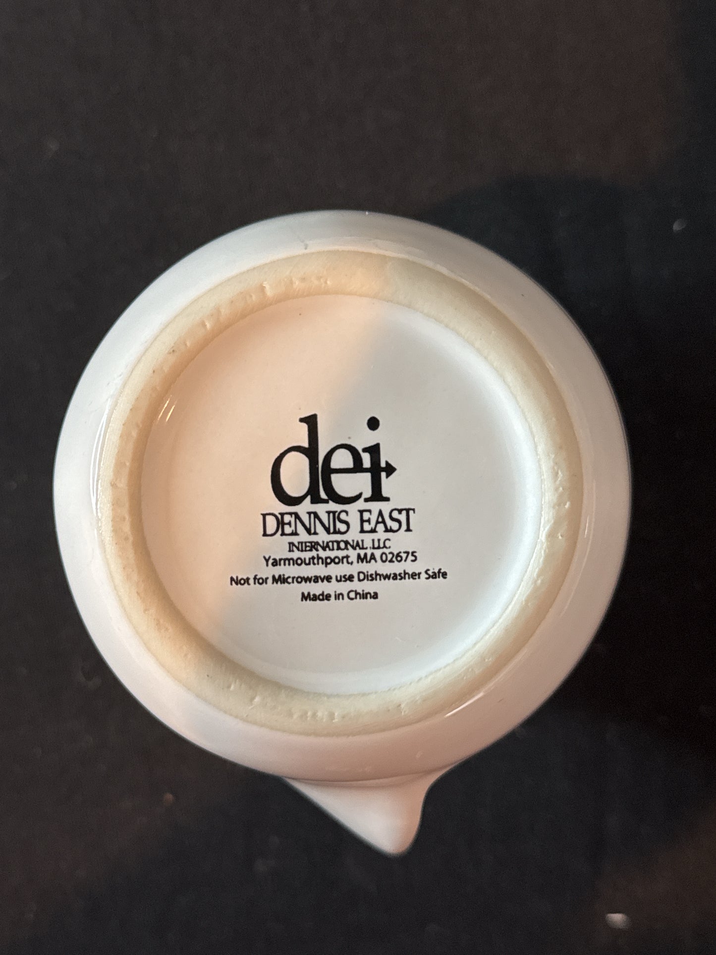 DEI Dennis East Hand Warmer Coffee Mug Cup Snuggle Up Snowflake Right Hand 16oz 5" Tall