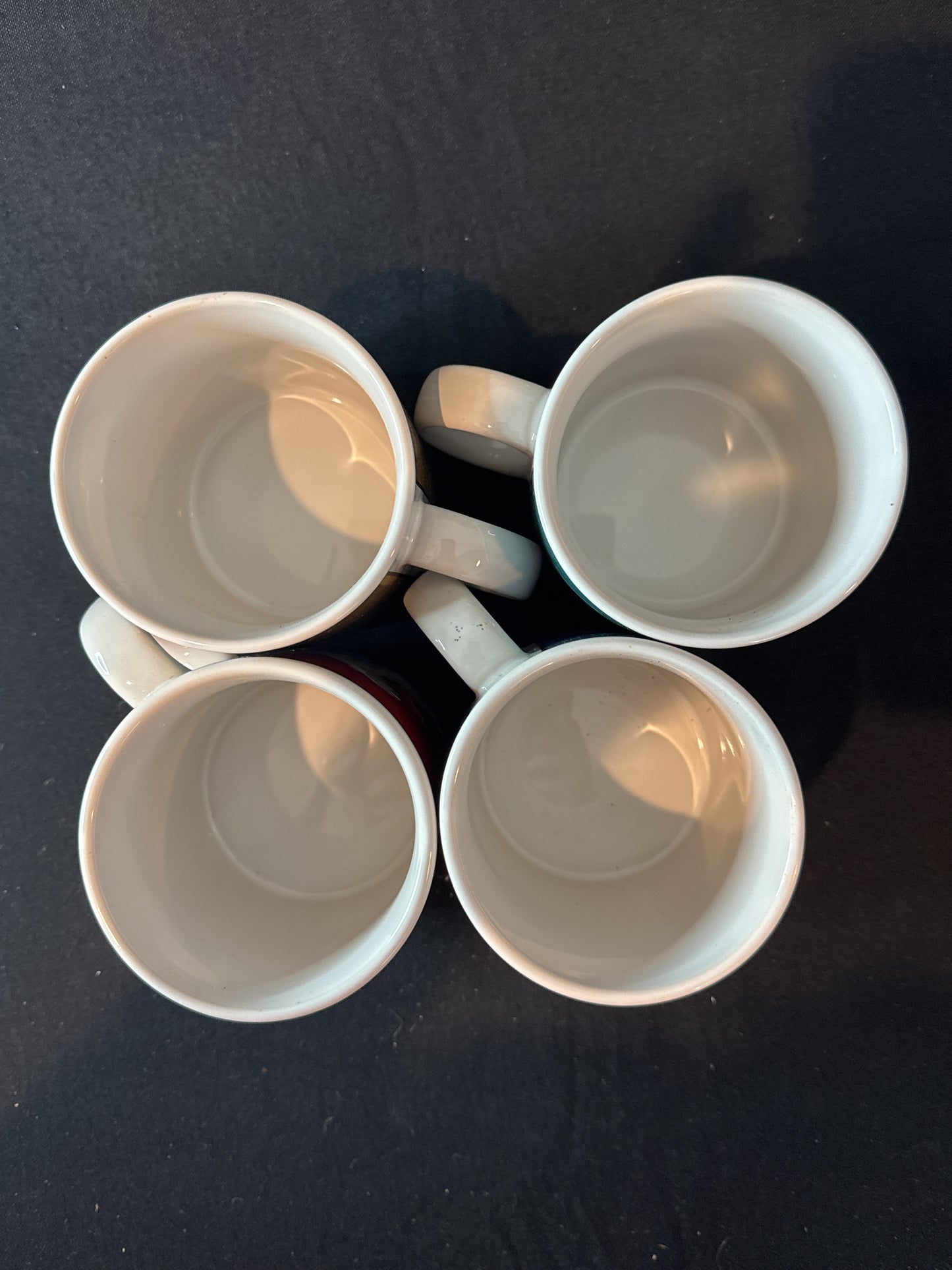 New Old Stock of Coca Cola Santa Coffee Mugs Set of 4 In Box 3.75" Tall