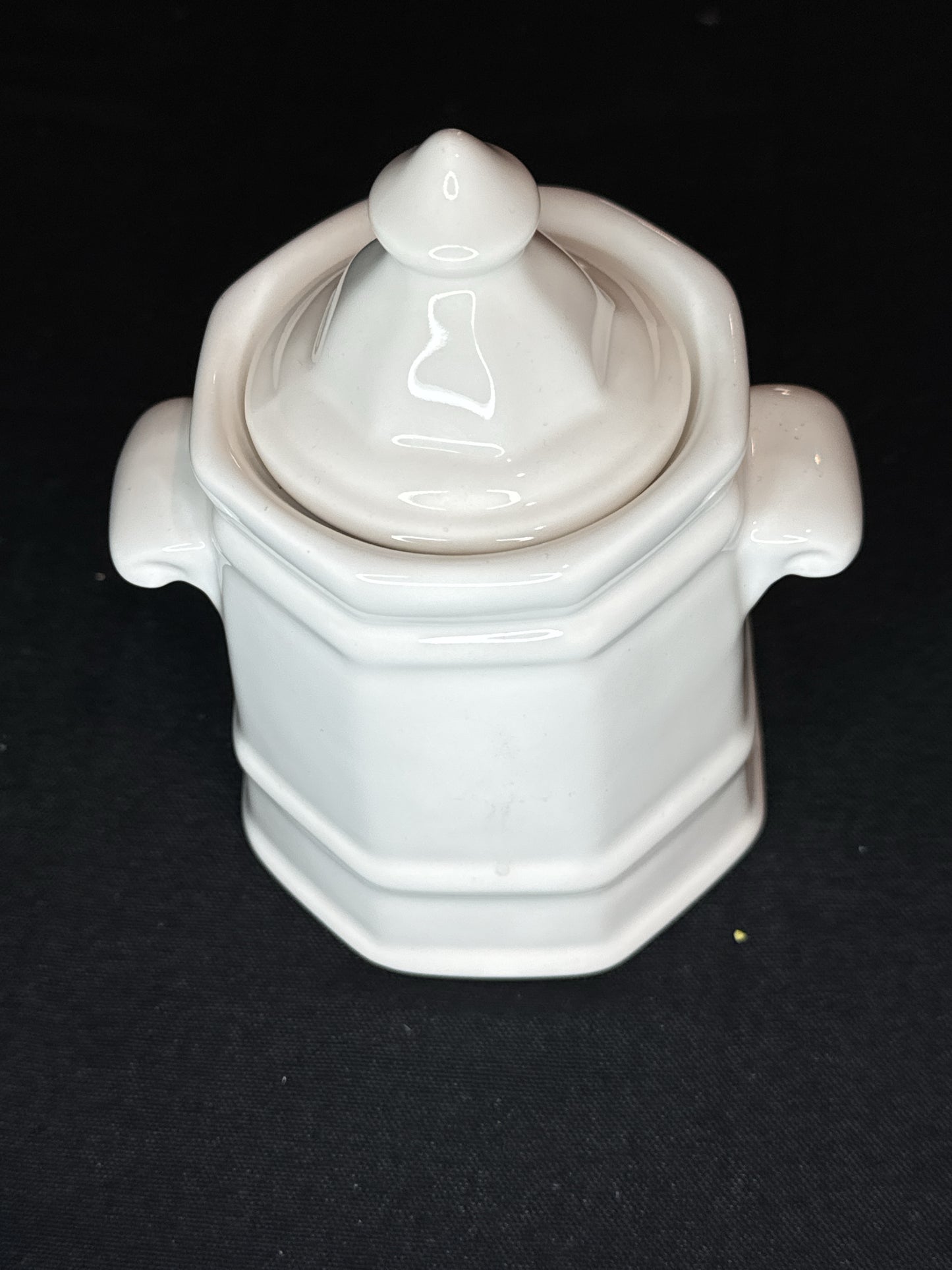 Vintage Pfaltzgraff Heritage White Stoneware Creamer and Sugar Bowl w/ Lid