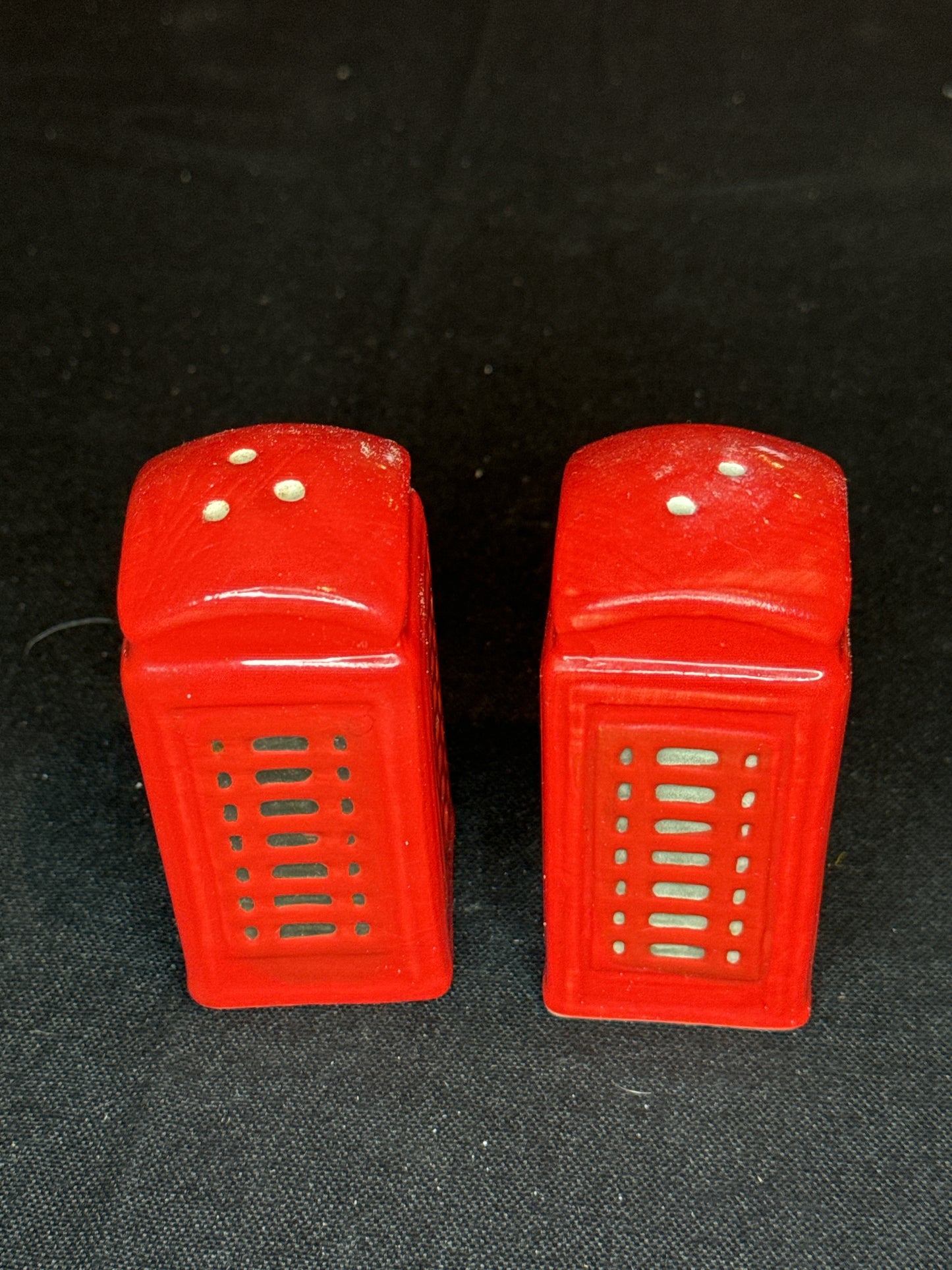 London Red Telephone Phone Box Salt and Pepper Shakers London Souvenir Gift