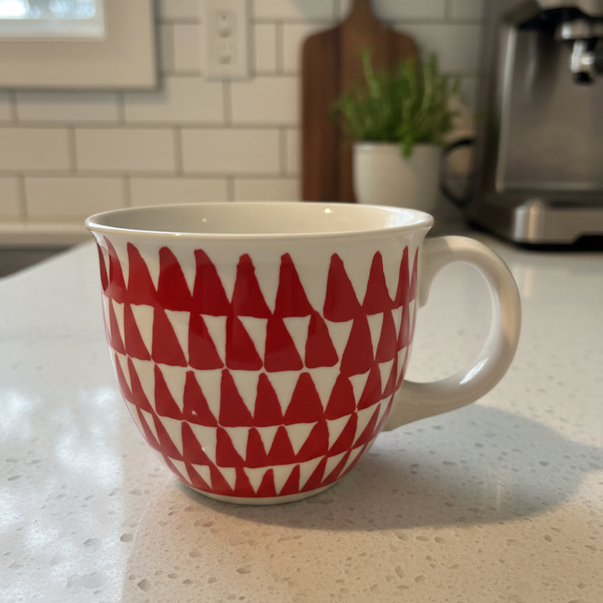 Starbucks 2016 14oz Red & White Christmas Trees Triangles Coffee Mug Cup 3.5" Tall