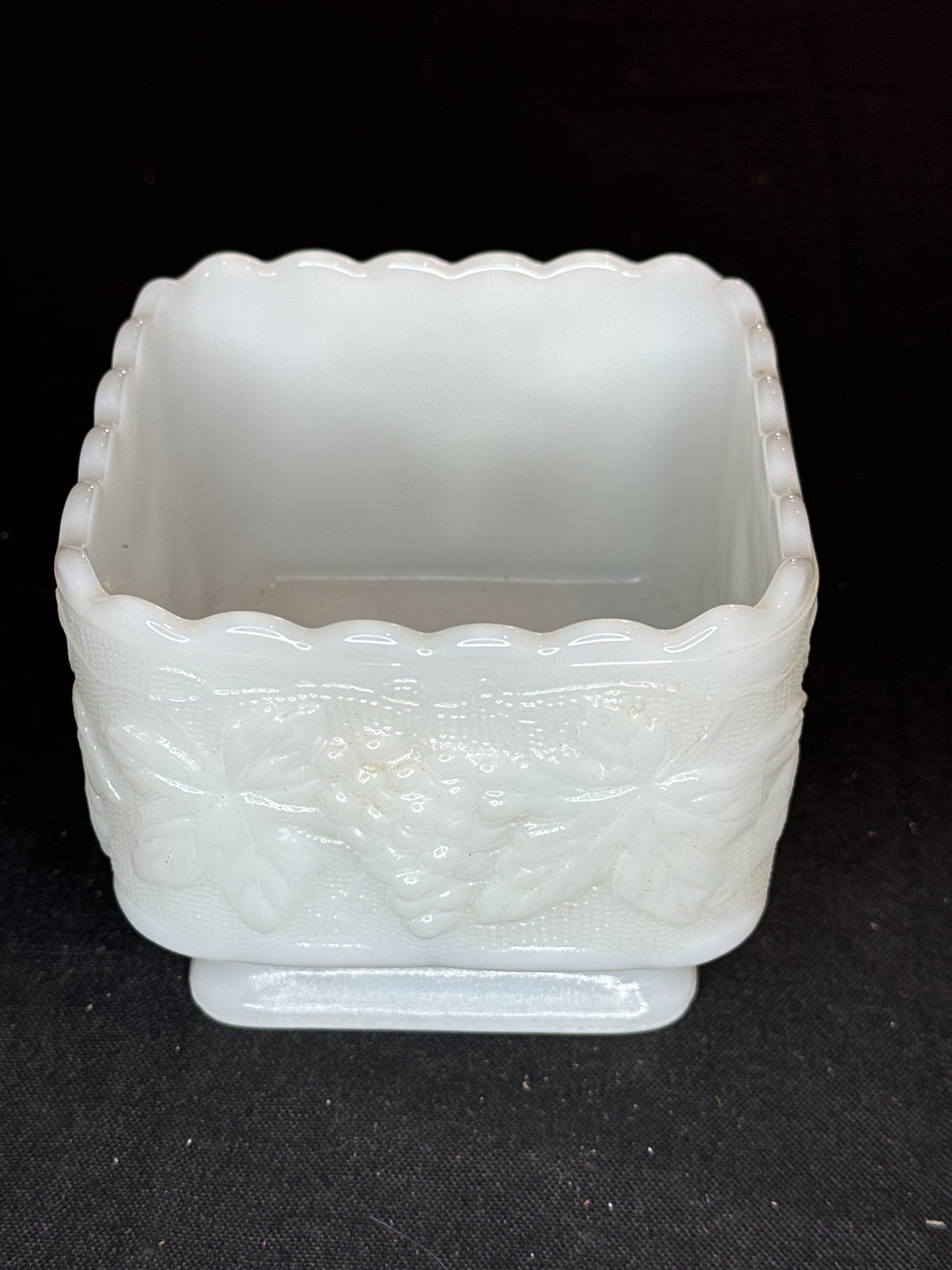 Anchor Hocking Milk Glass Grapes and Leaves 4.25" Square Candy Dish or Planter