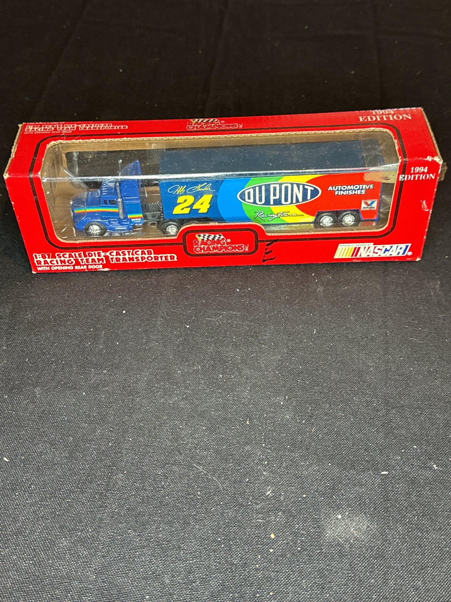 Racing Champions 1:87 Jeff Gordon #24 1994 Dupont Transporter NIB