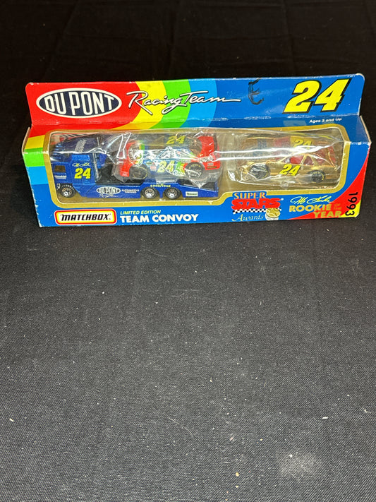 Matchbox #24 Jeff Gordon Dupont Racing Rookie of the Year Convoy 1:64 NIB